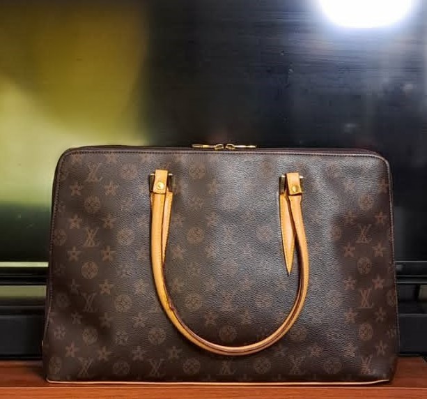 Chic Monogram Structured Tote Classic LV Designer-Inspired Style - photo 3