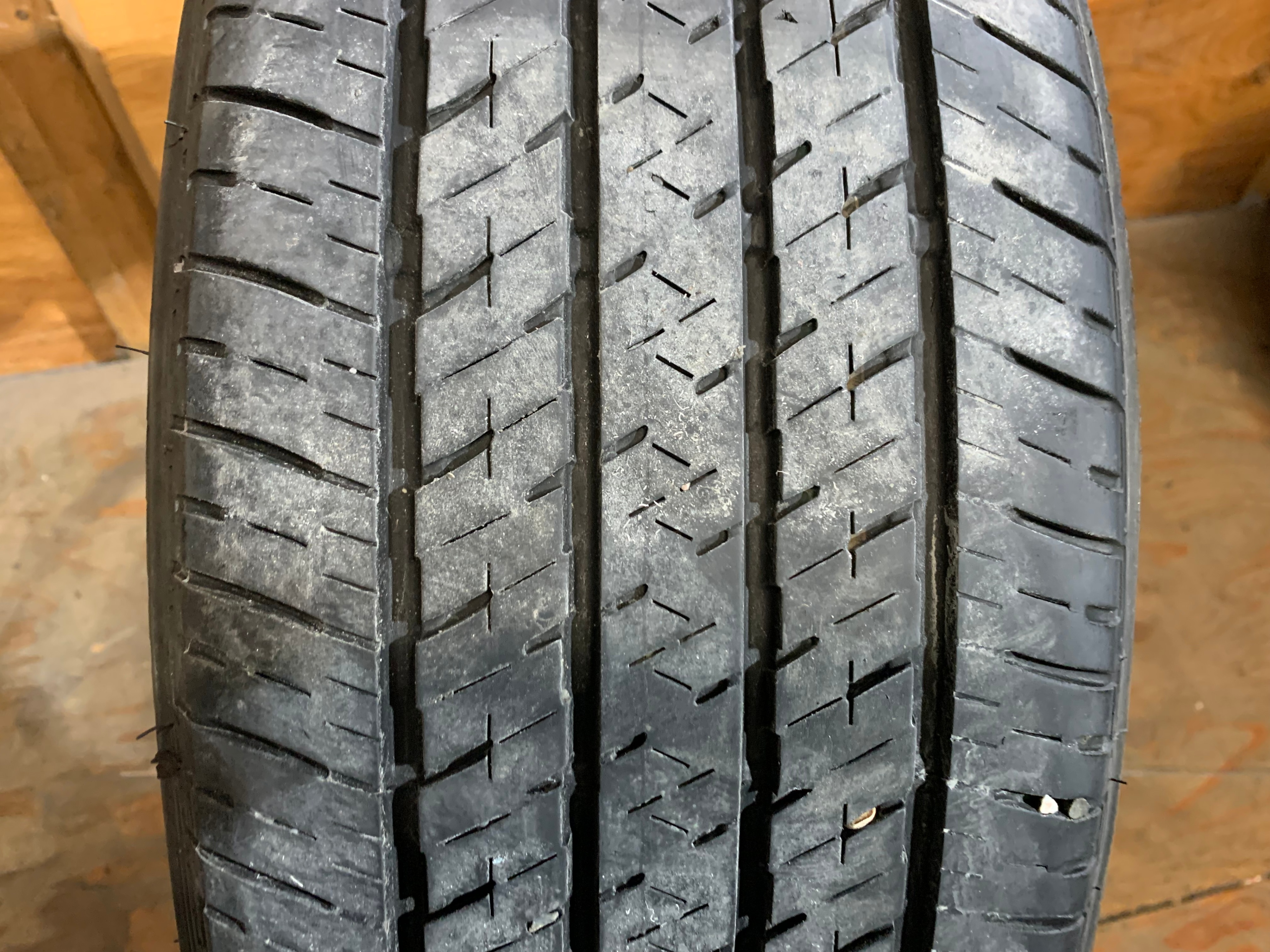 1 X single 215/55/17 Bridgestone Ecopia EP422+ with 65% tread - photo 2
