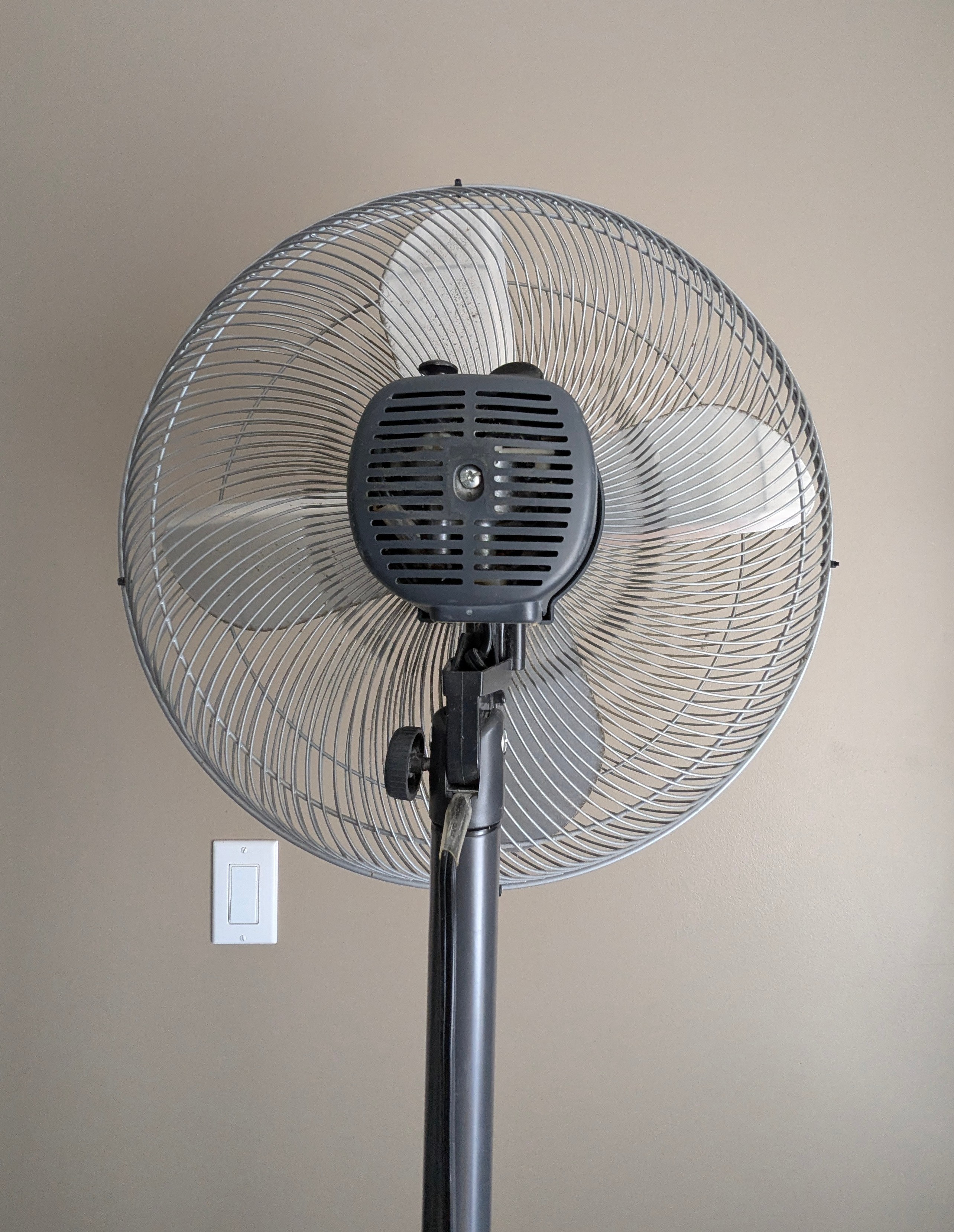 Vertical fan (1 m) 3 speeds (fully working and no damage) - photo 5