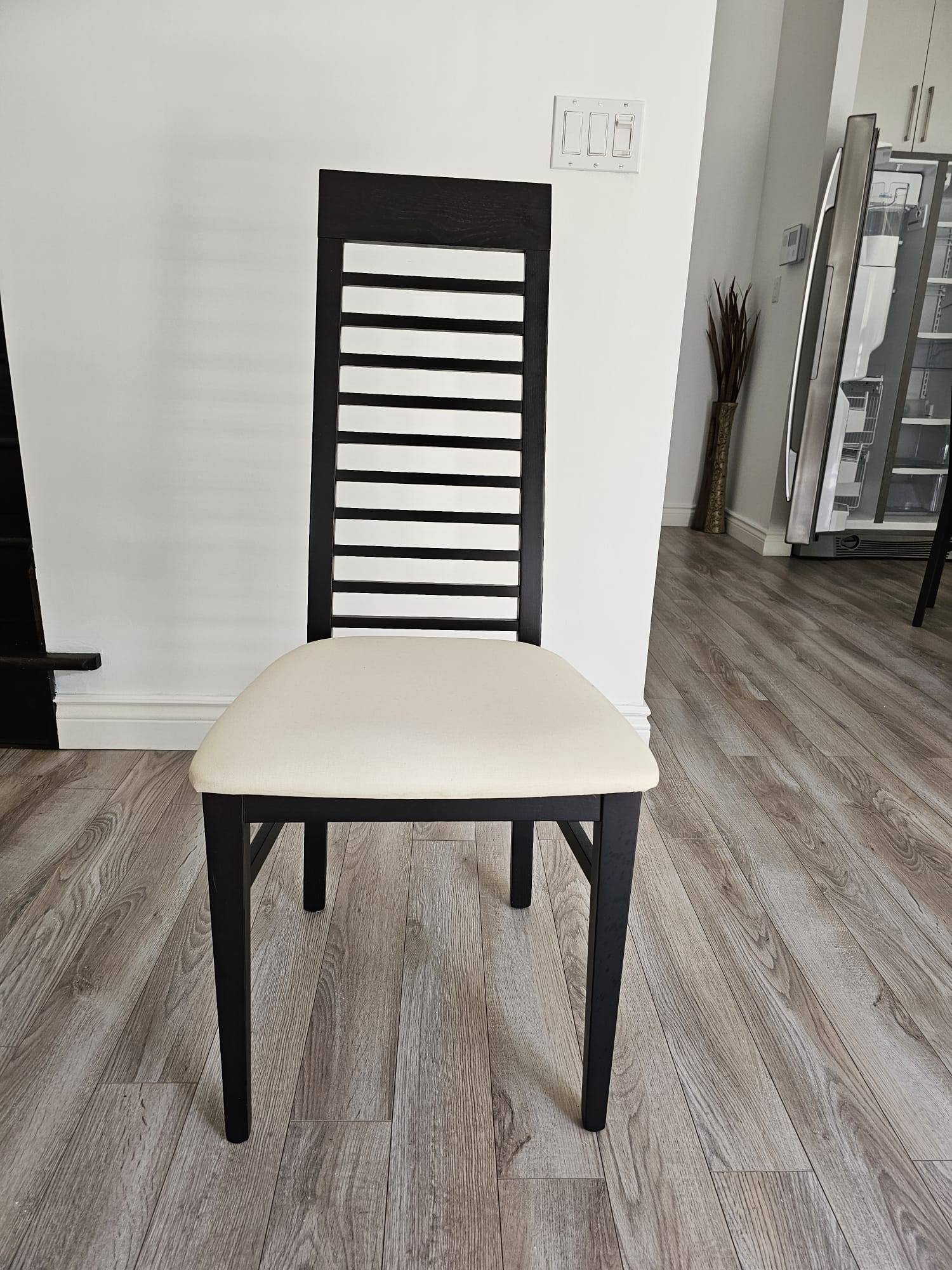 Wood frame Dining Room Chair with Cream Seat - photo 2