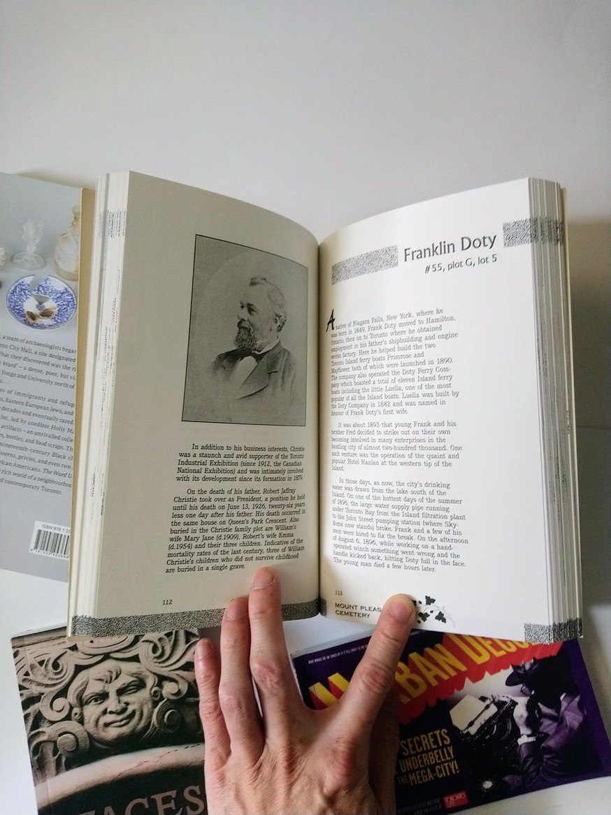 Toronto History books! - photo 3
