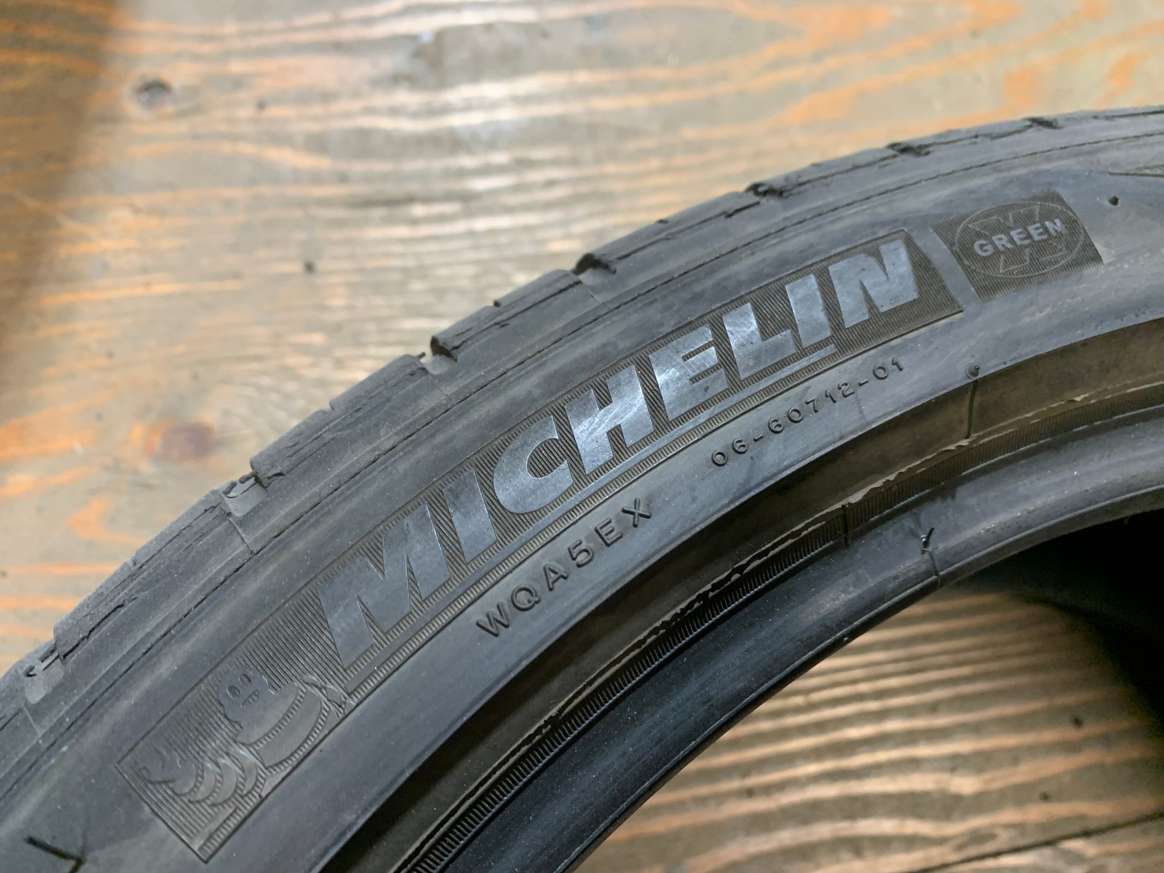 1 x single 235/40/19 96V M+S Michelin Primacy mxm4 with 55% - photo 5