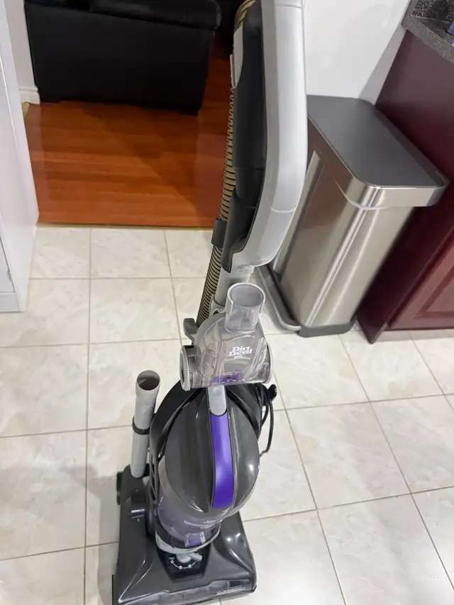 Dirt Devil Upright Vacuum Cleaner - Powerful & Lightweight - photo 2