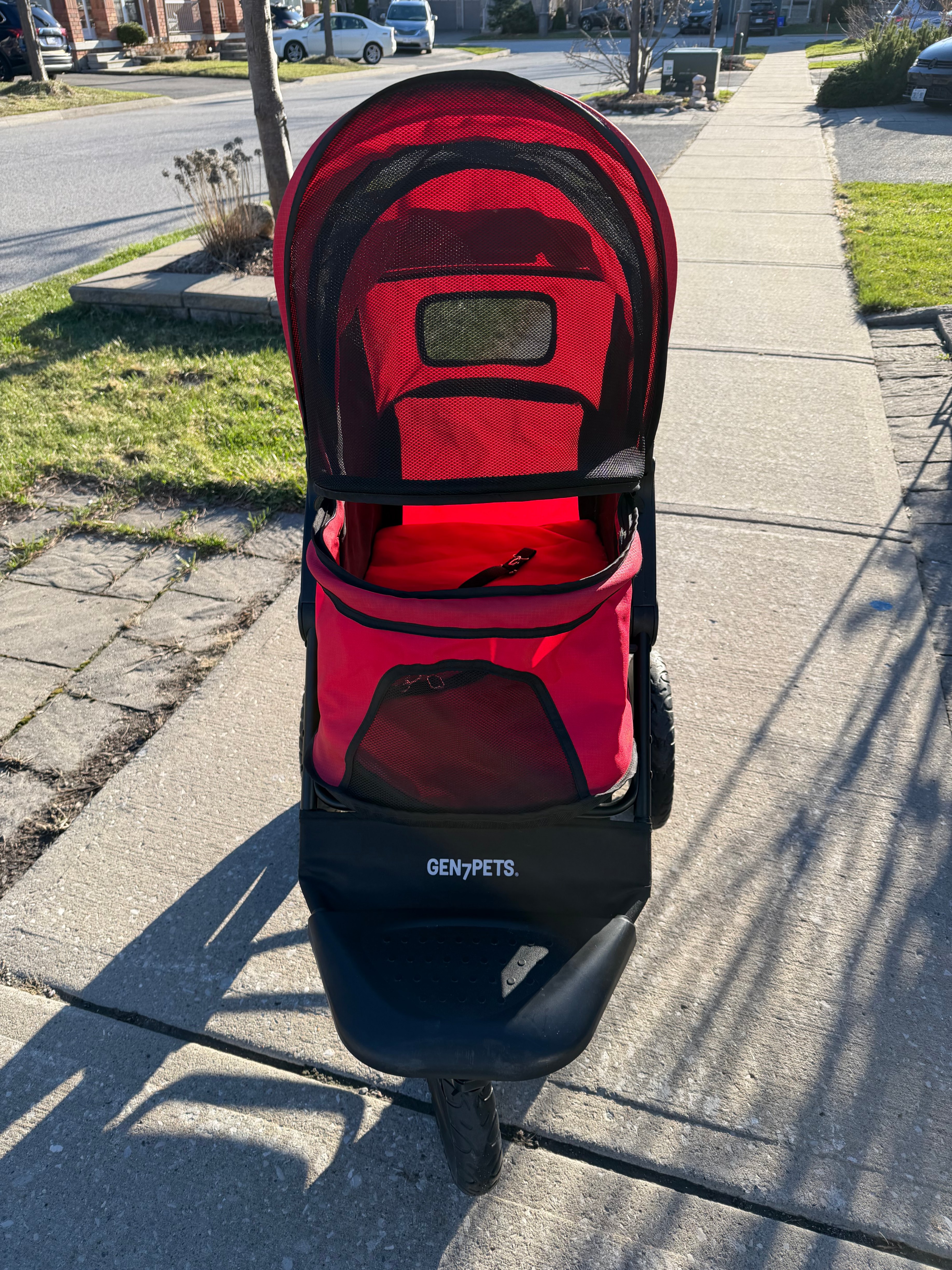 Gen7Pets Pet Stroller - Excellent Condition, 75 lb Capacity - photo 5