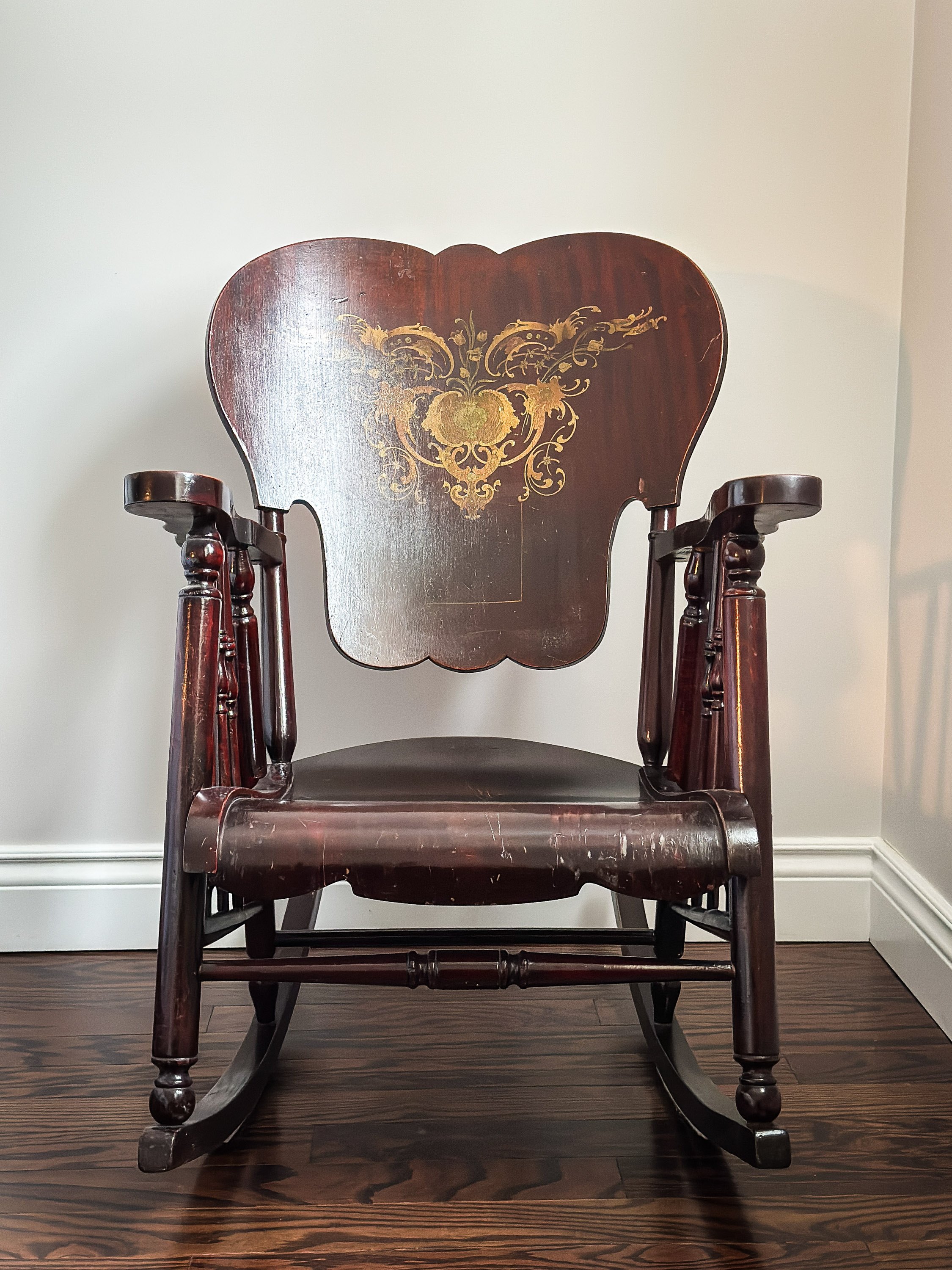 Antique Wooden Rocking Chair - photo 2