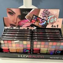 Huda Beauty 4-in-1 Eyeshadow and Blush Palette - photo 2
