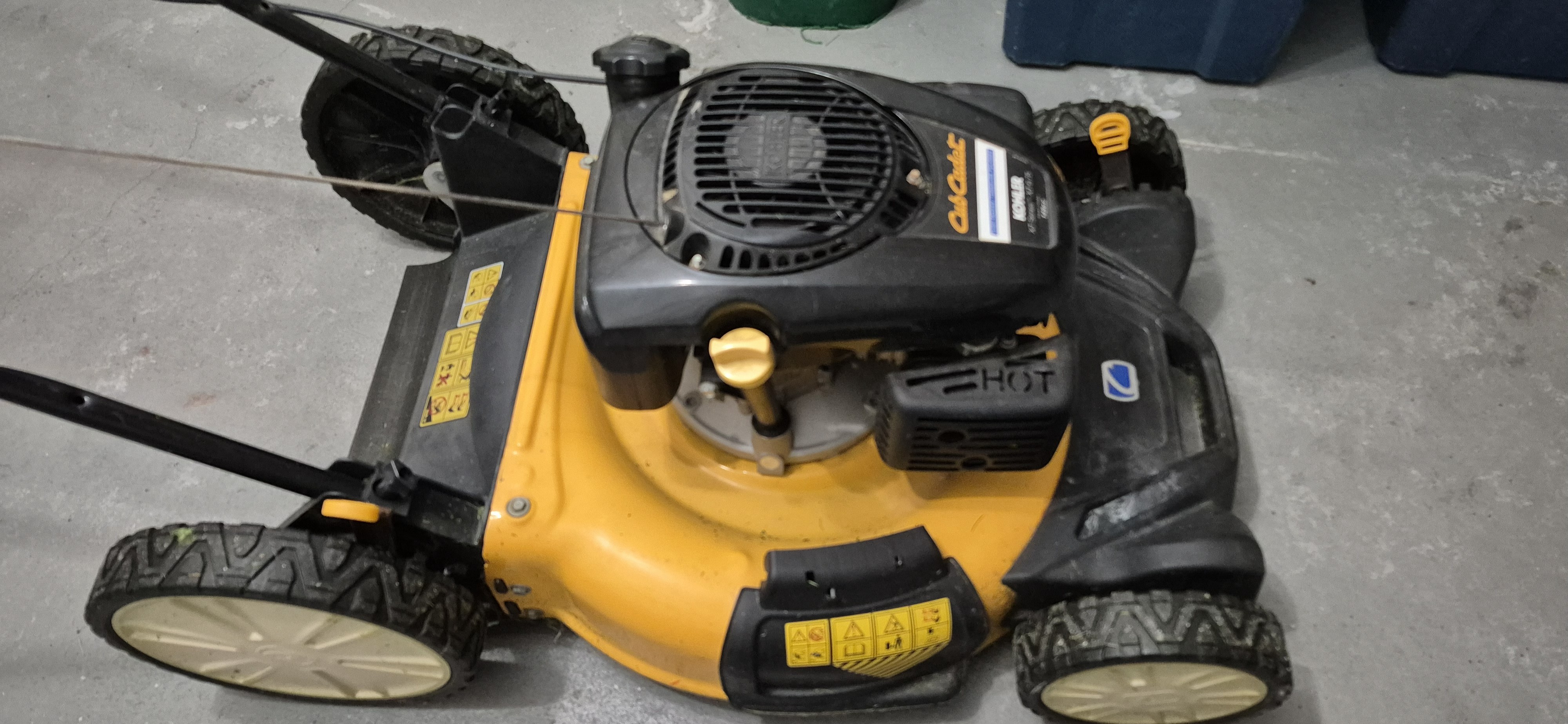 21" Cub Cadet push mower - photo 2