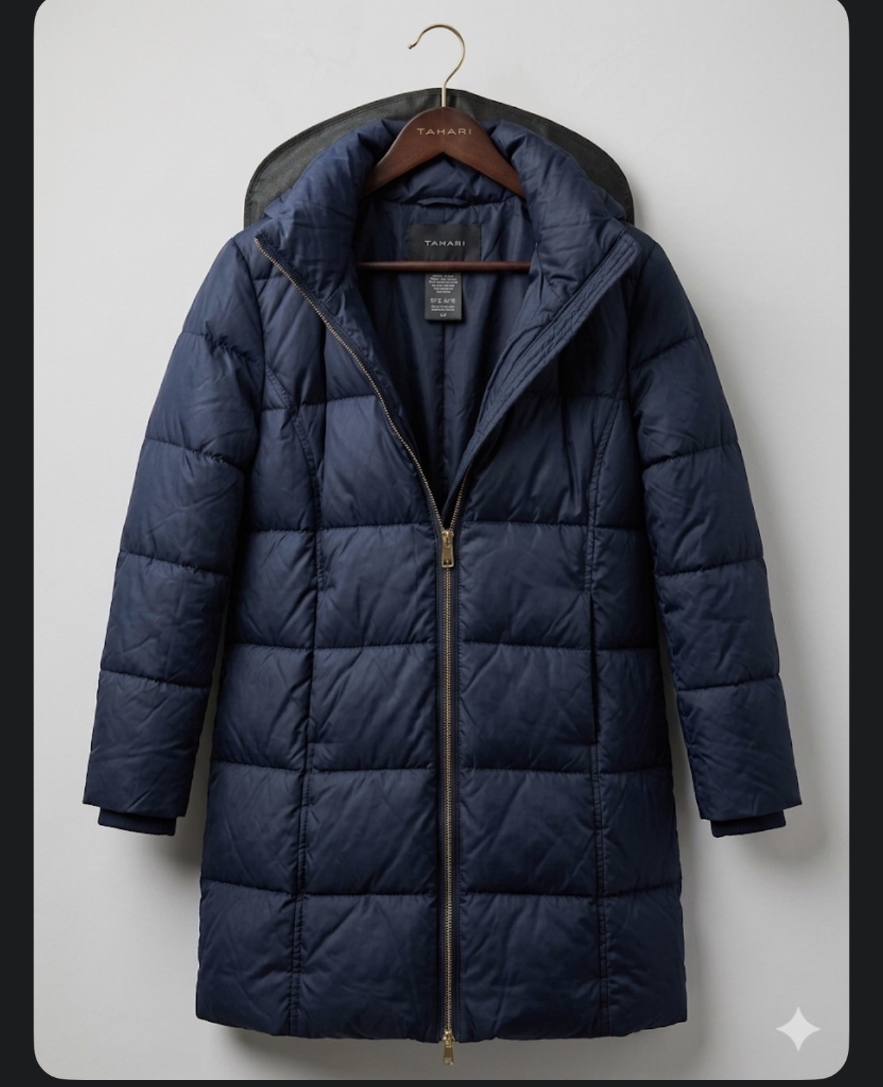 Chaqueta marca Tahari estilo elegante y abrigado.