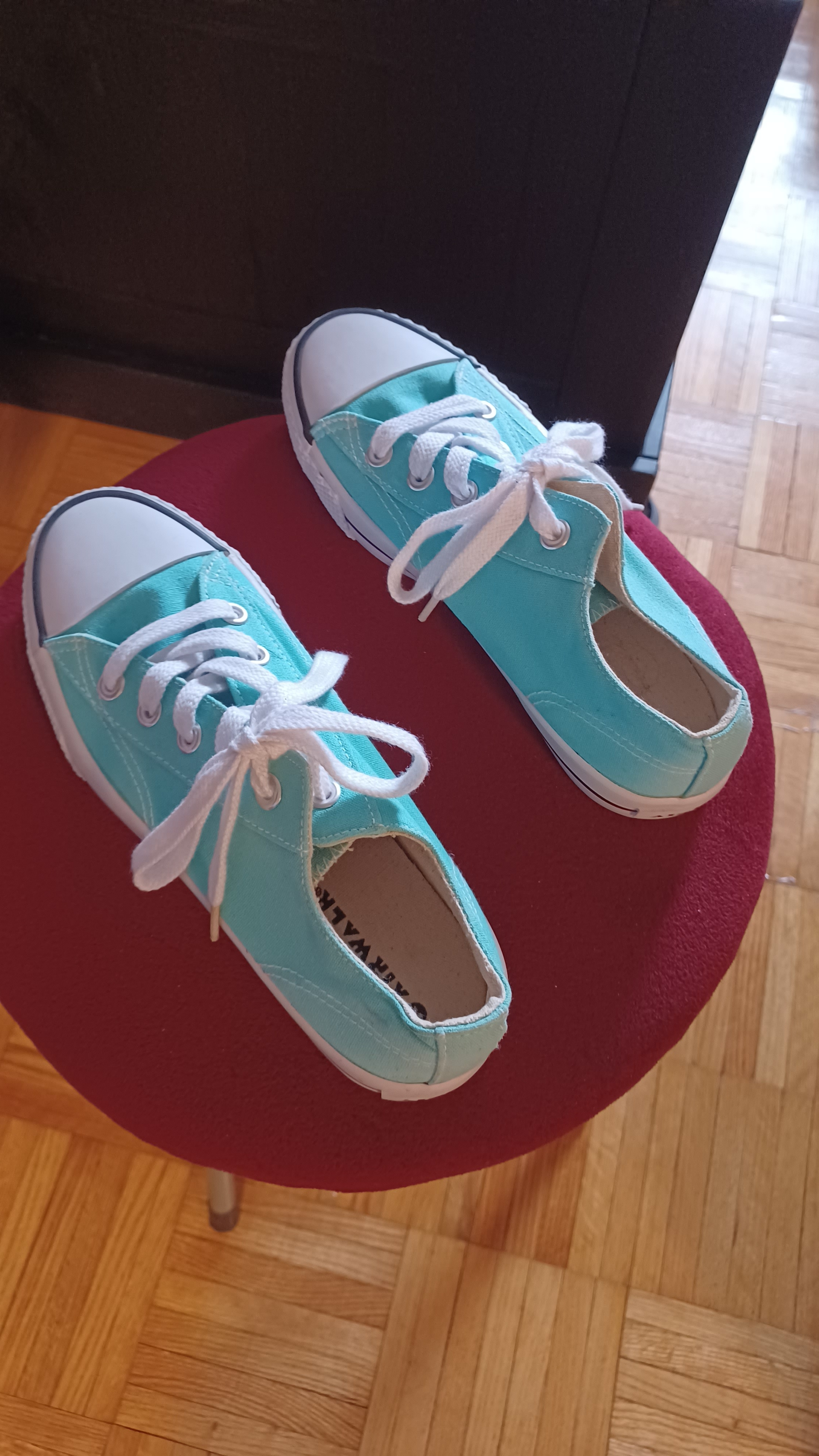 Tiffany Blue Airwalks Running Shoes - photo 2