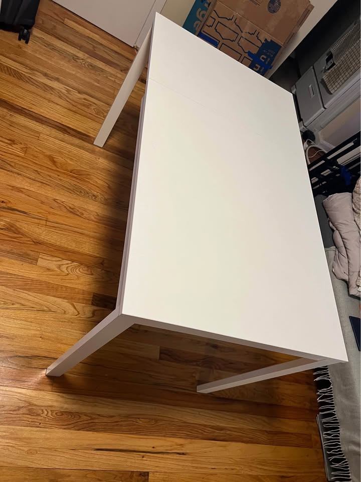 Vangsta Extendable Table - Ikea - photo 3