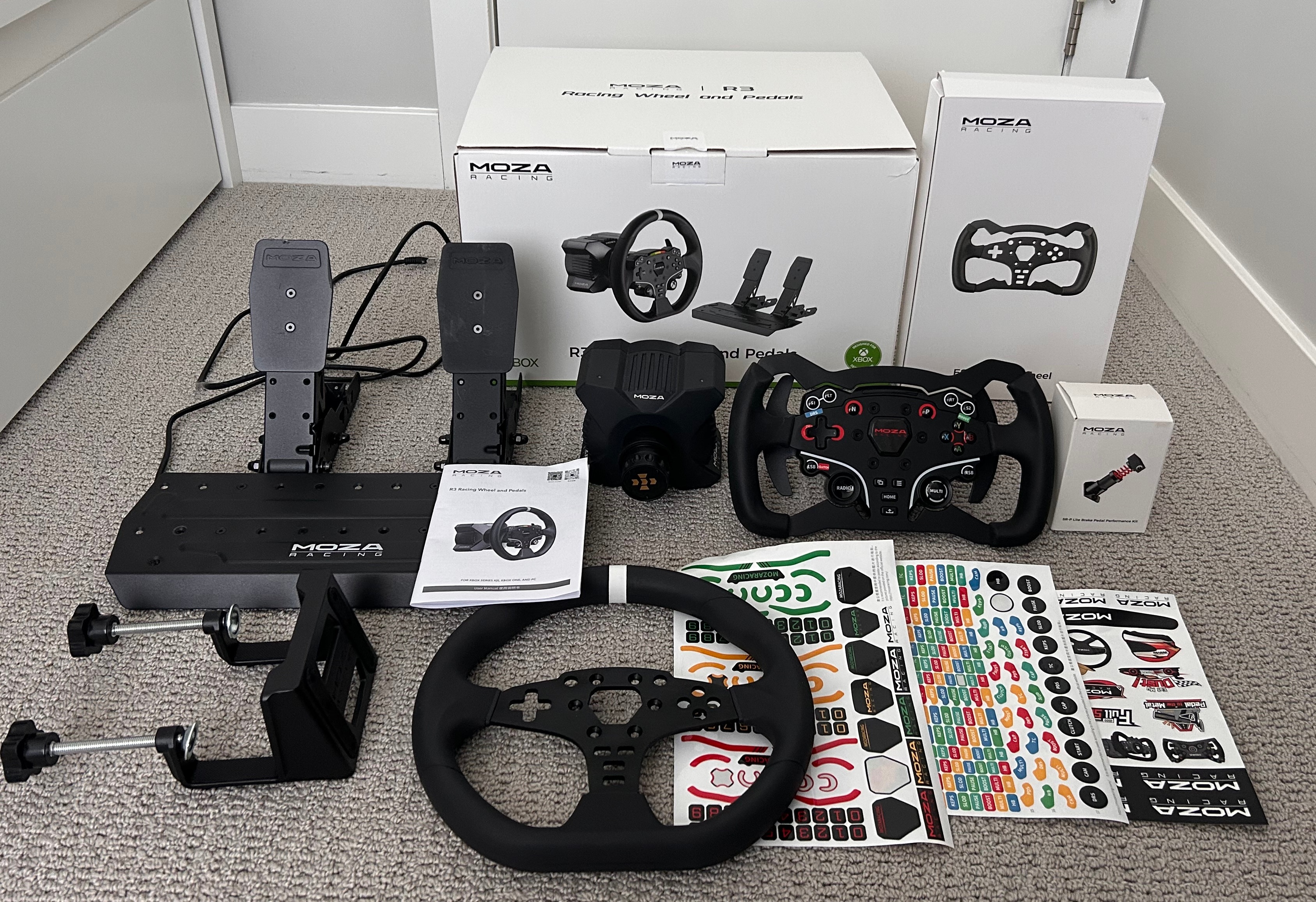 Moza R3 Racing Bundle + Performance Kit + ES Formula Mod