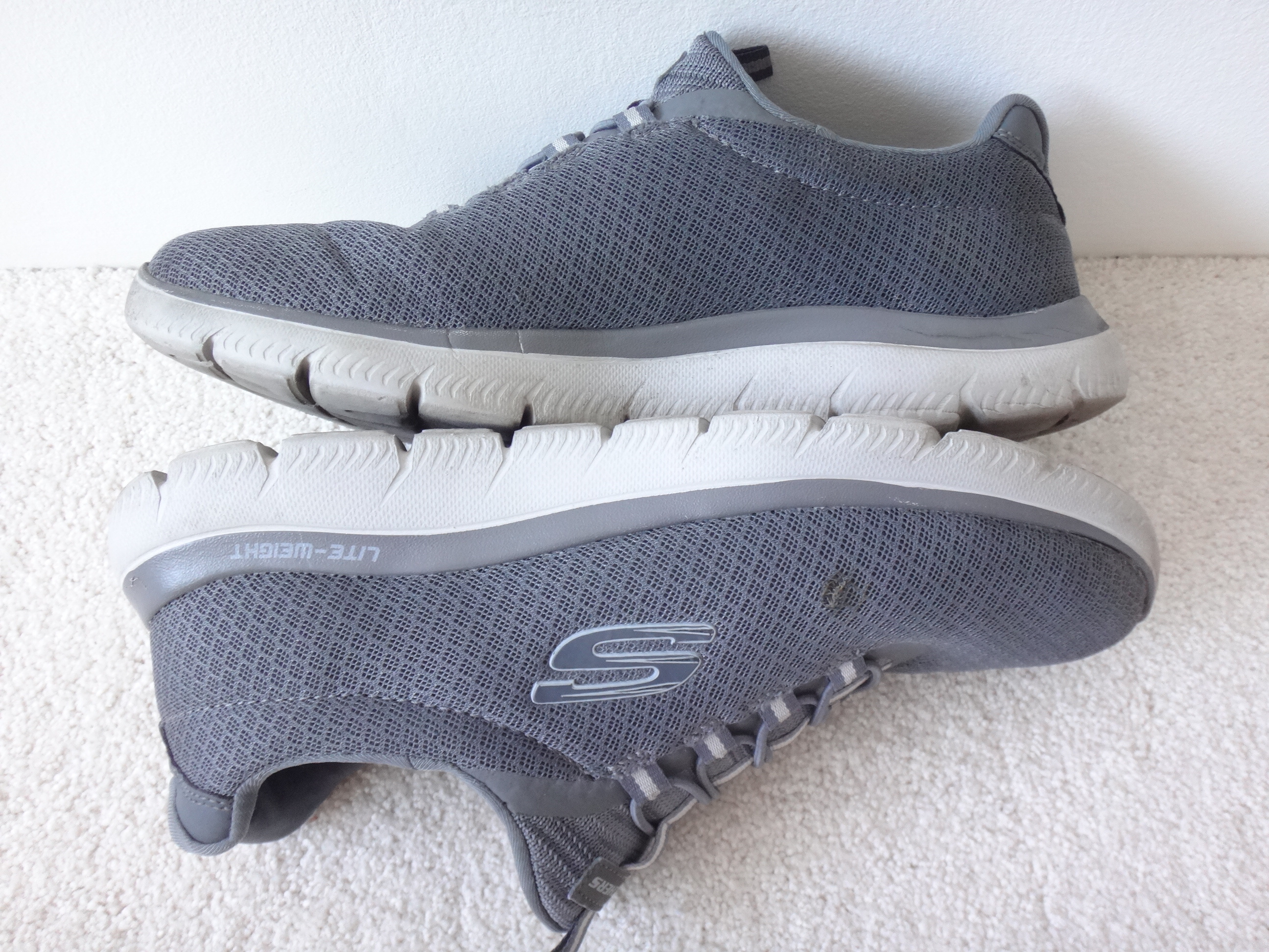 ✅♻️SKECHERS Men's 9.5 Slip on Grey Sneakers Shoes - photo 5