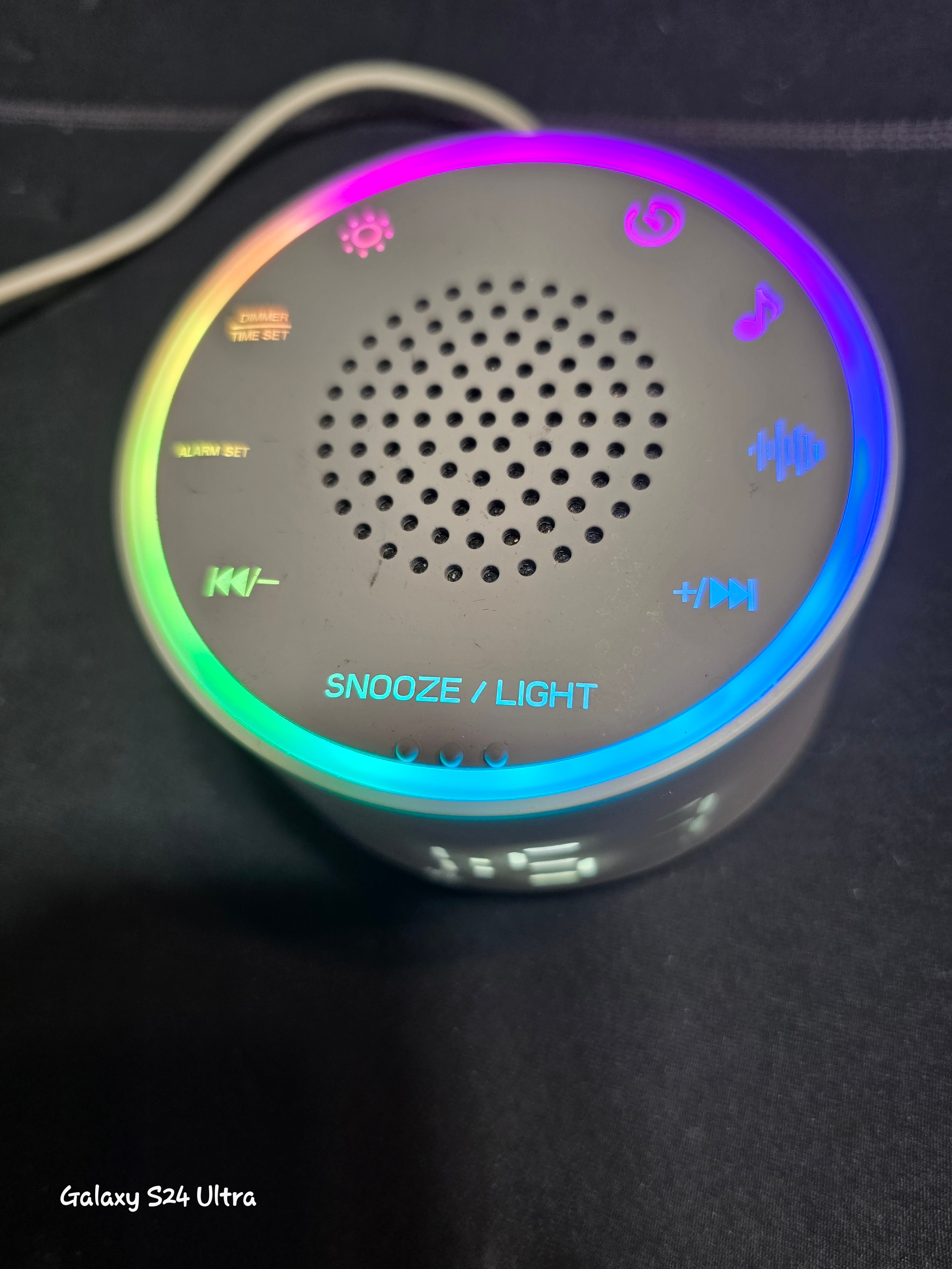 Dreamegg Sound Machine Alarm Clock w/ Night Light + RGB - photo 2