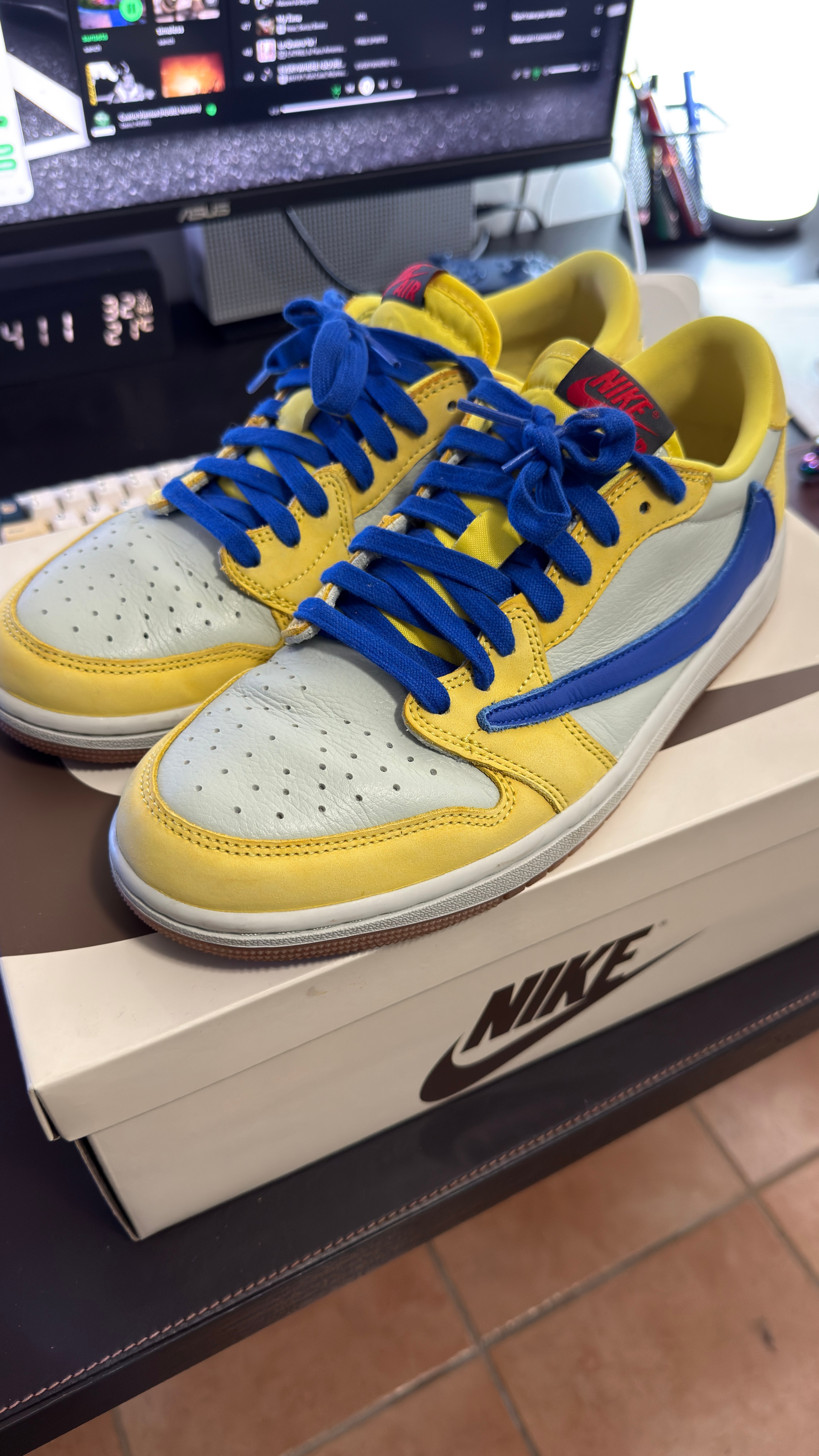 Nike Travis Scott Air Jordan 1 Low OG SP Canary