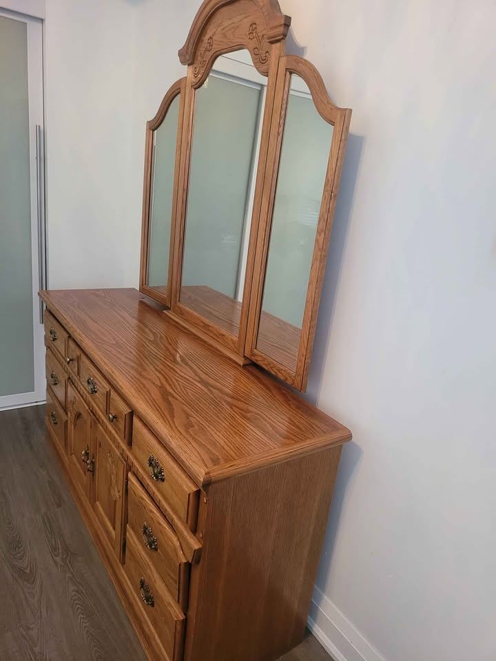 Solid oak wood dresser & mirror custom design - photo 2