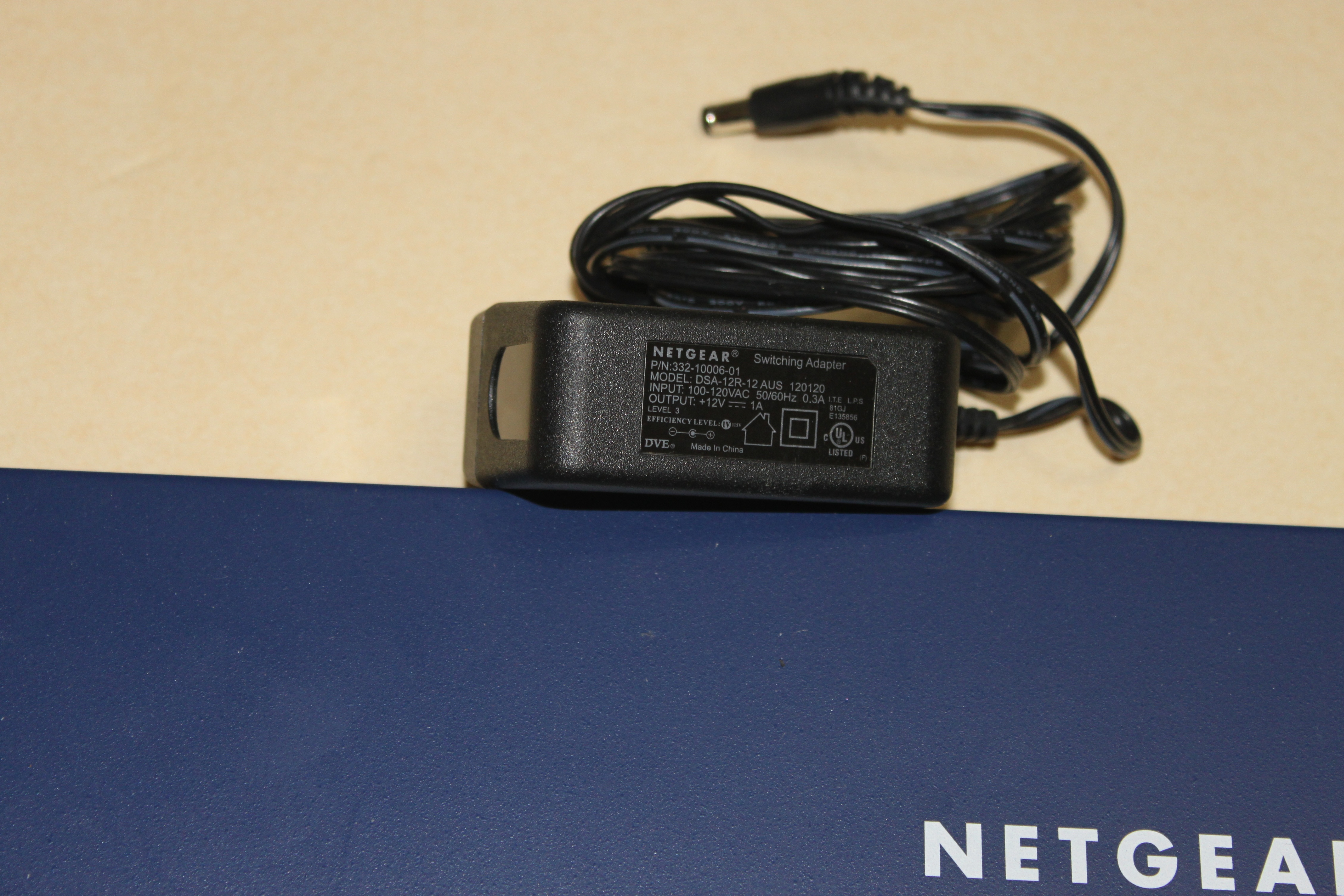 Netgear ProSafe 16 port 10/100 Switch FS116 - photo 2