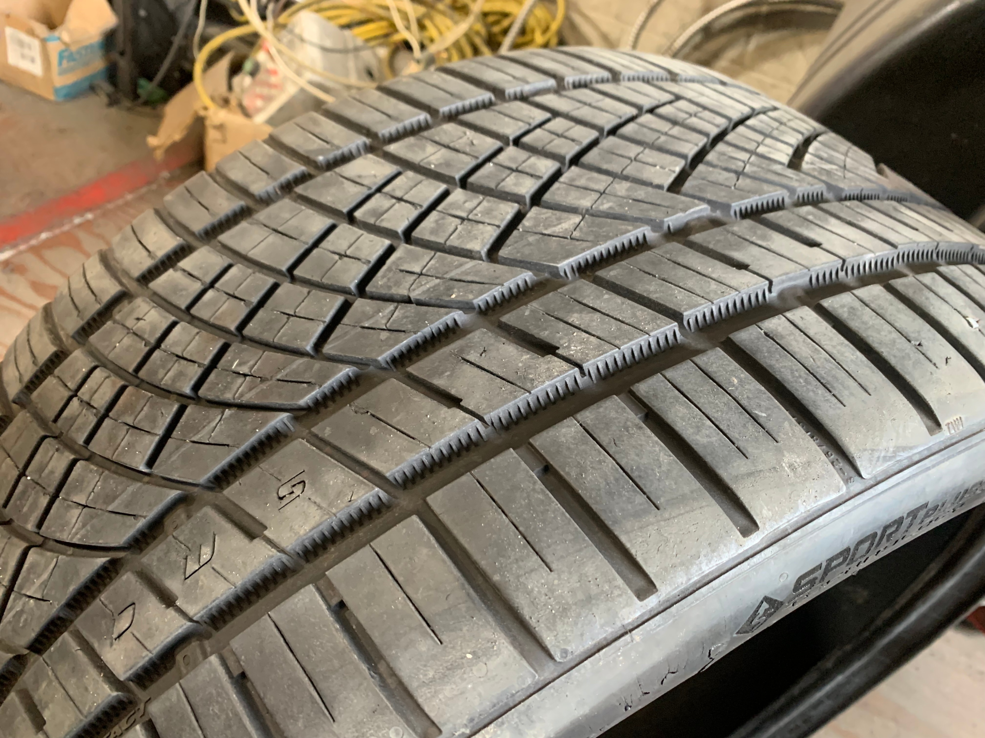 1 X single 275/30/20 Continental extreme contact DWS 06+ 75% - photo 4