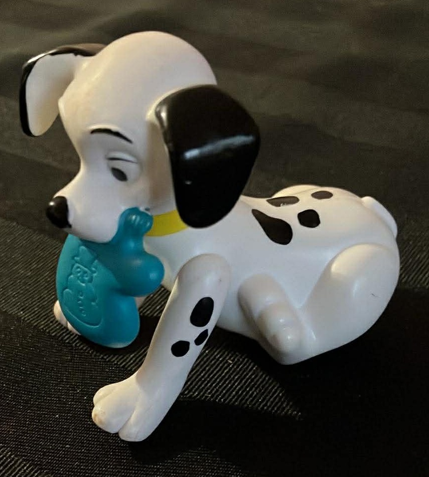 McDonald 1996 Disney 101 Dalmatians holding a Blue Oven Mitten