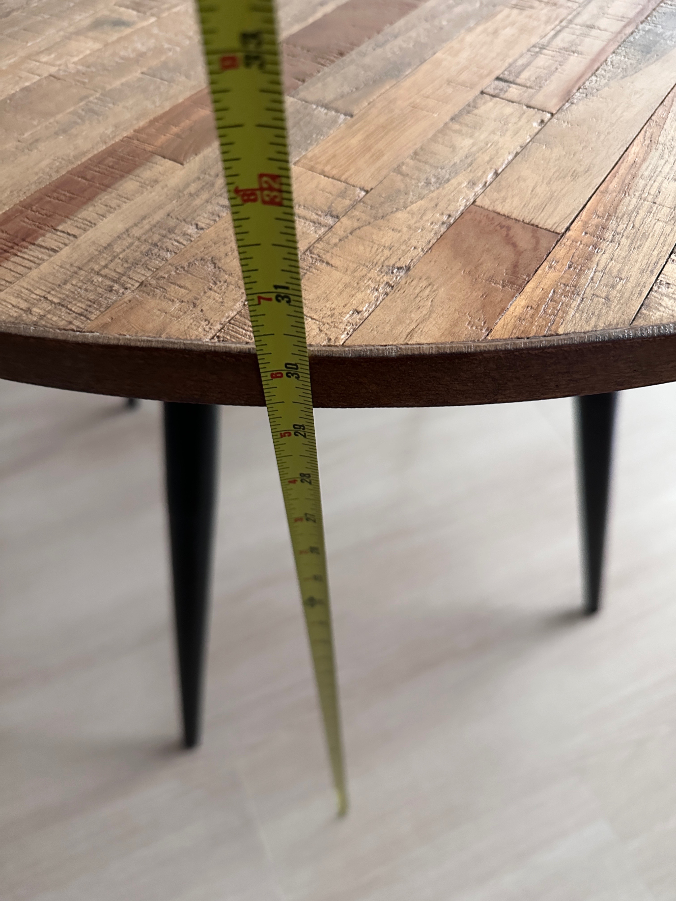 Round wooden dining table - photo 4