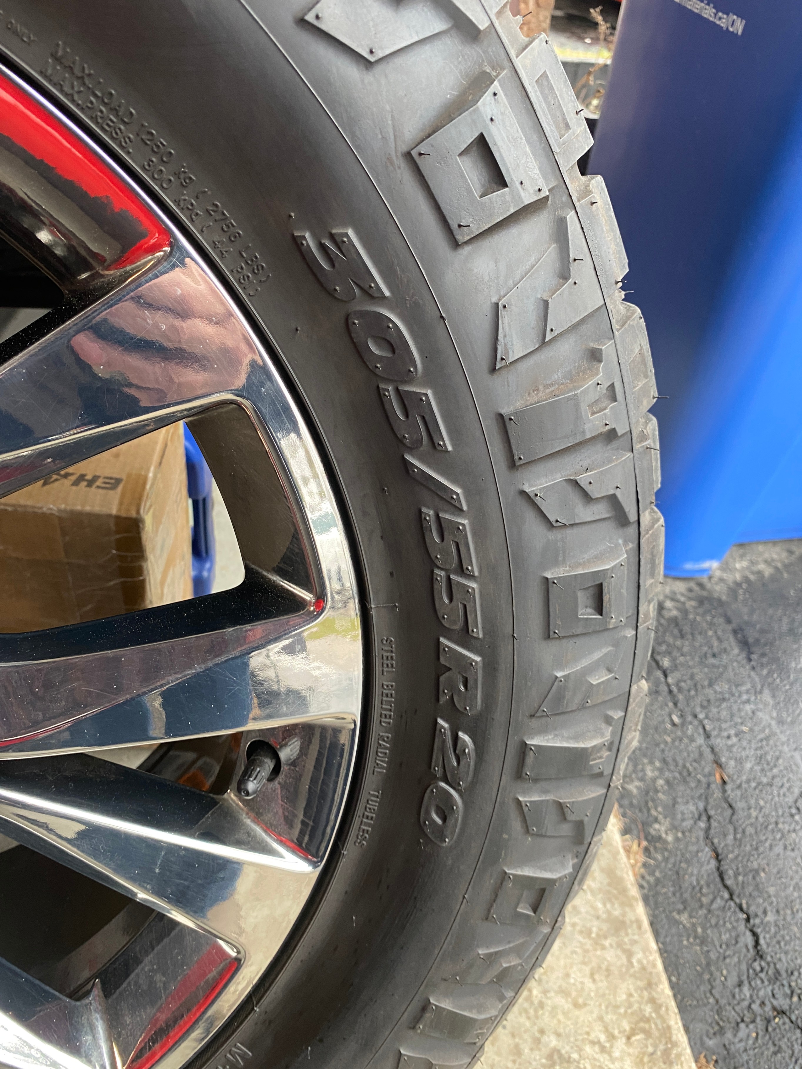 F150 King Ranch Chrome w/Nitto Ridge Grappler 305/55R20 - photo 5