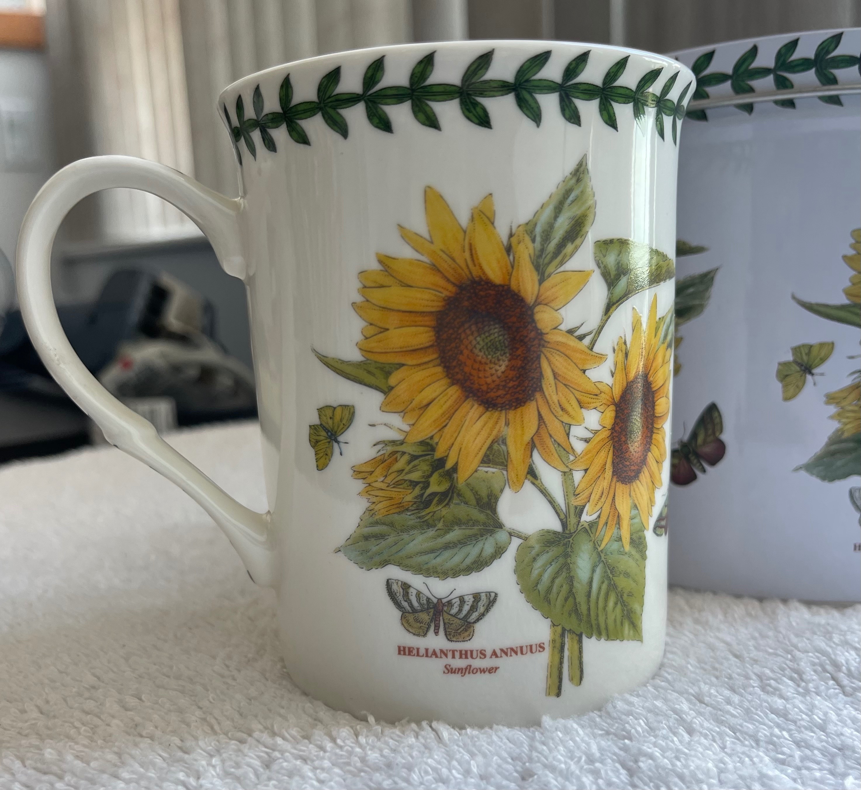 NIB Portmeirion Sunflower Mug & Tin - Great Gift! - photo 3