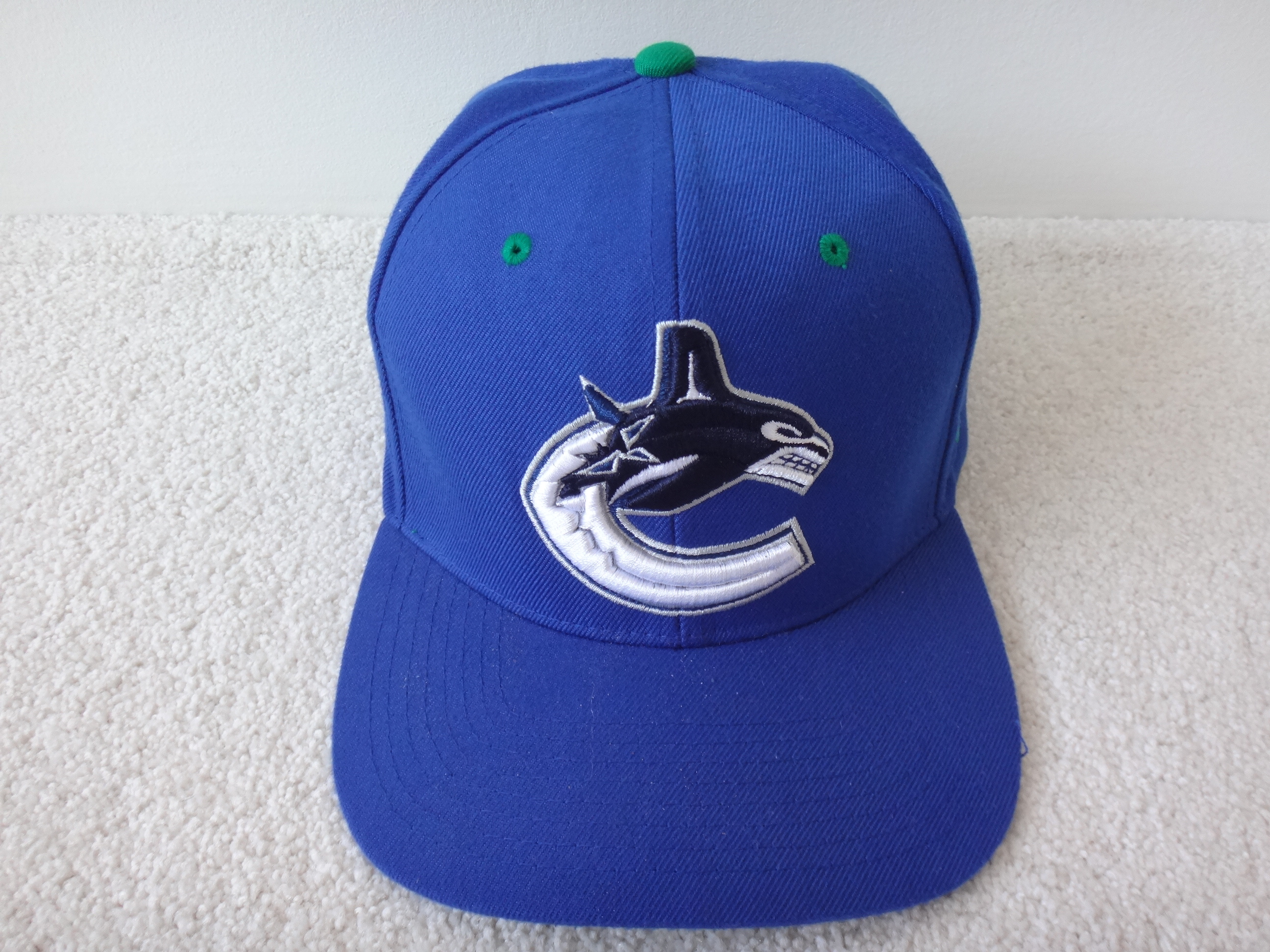 ✅🆕Vancouver Canucks Zephyr Strapback Baseball Hat Cap NEW