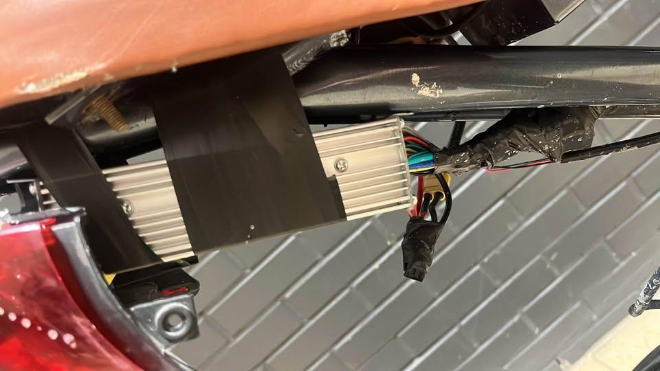 Jansno x 50 modded, new controller and throttle - photo 3