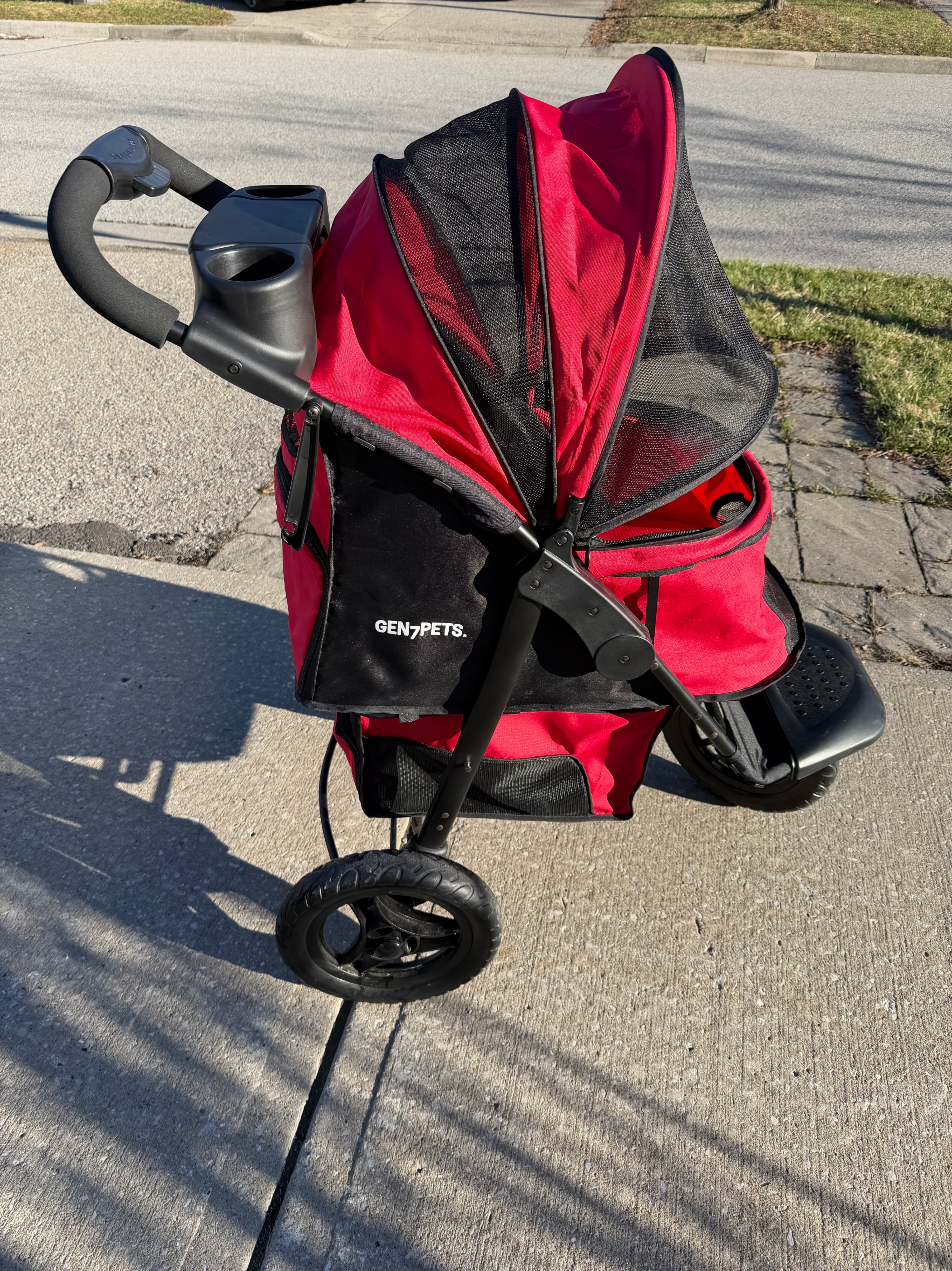 Gen7Pets Pet Stroller - Excellent Condition, 75 lb Capacity