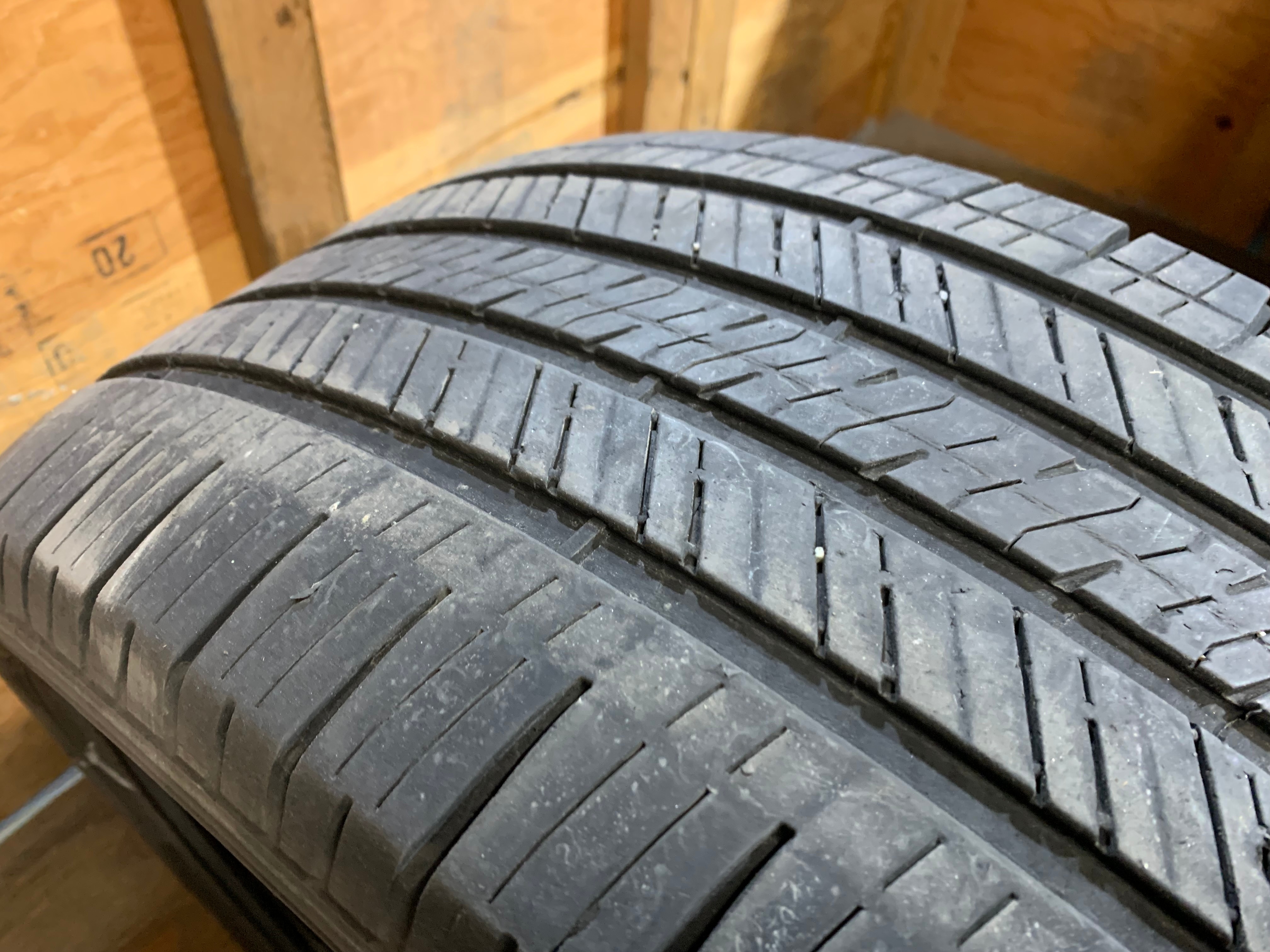 1 X single 285/45/22 M+S Goodyear eagle touring with 50% tread - photo 4