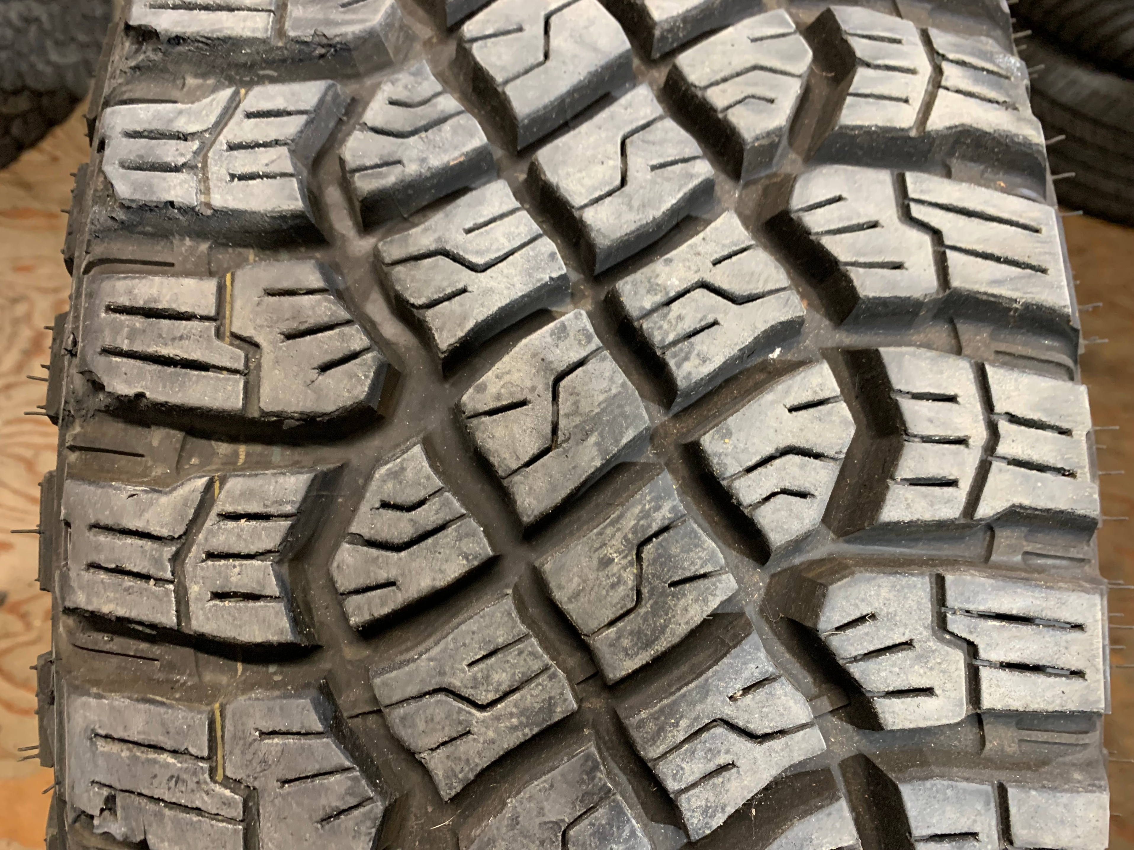 1 X single LT 275/70/18 Goodyear Wrangler Territory M/T w 90% - photo 2