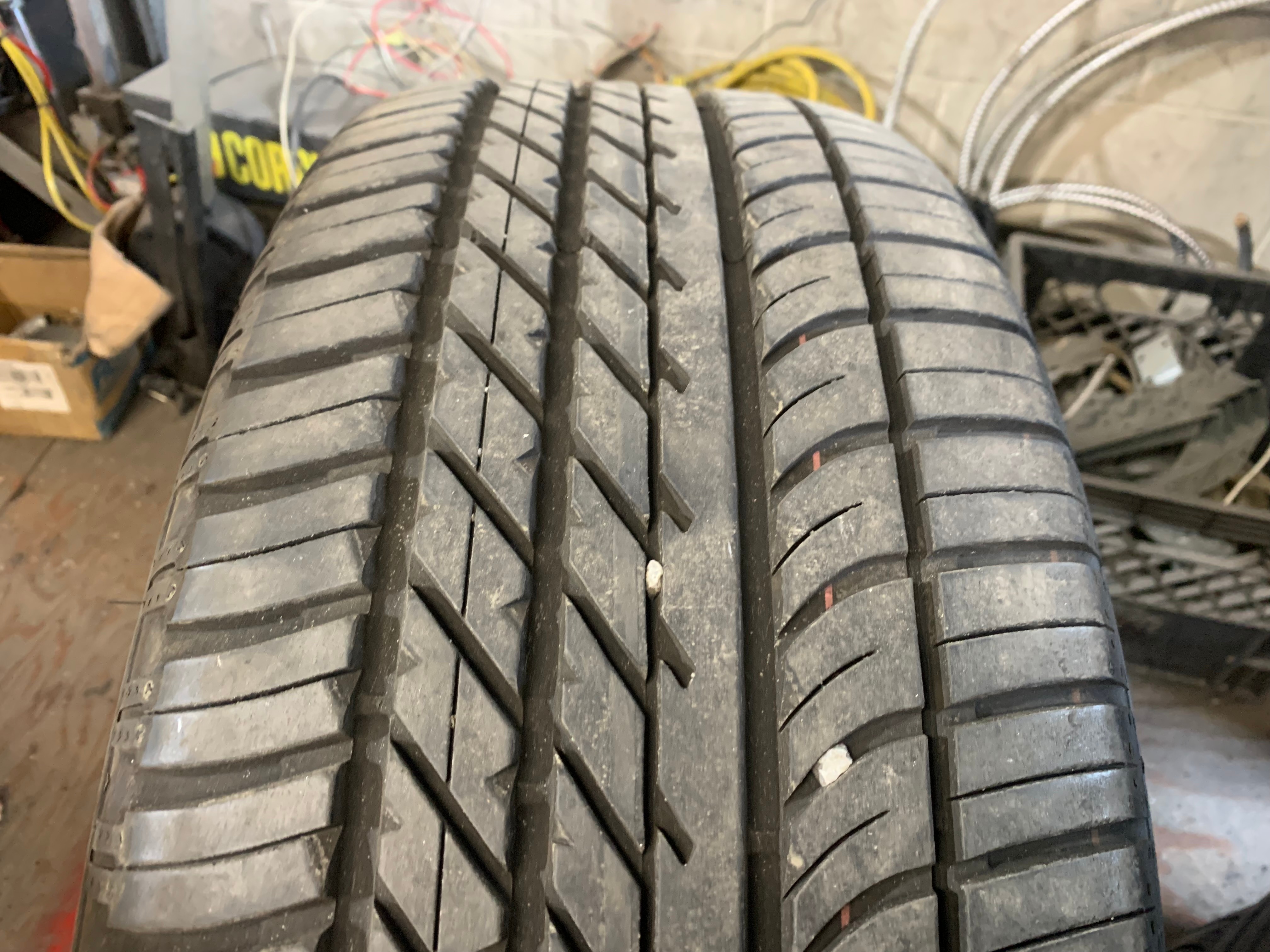 1 X single 235/50/20 Goodyear Eagle F1-AT SUV 4X4 with 90% tread - photo 3