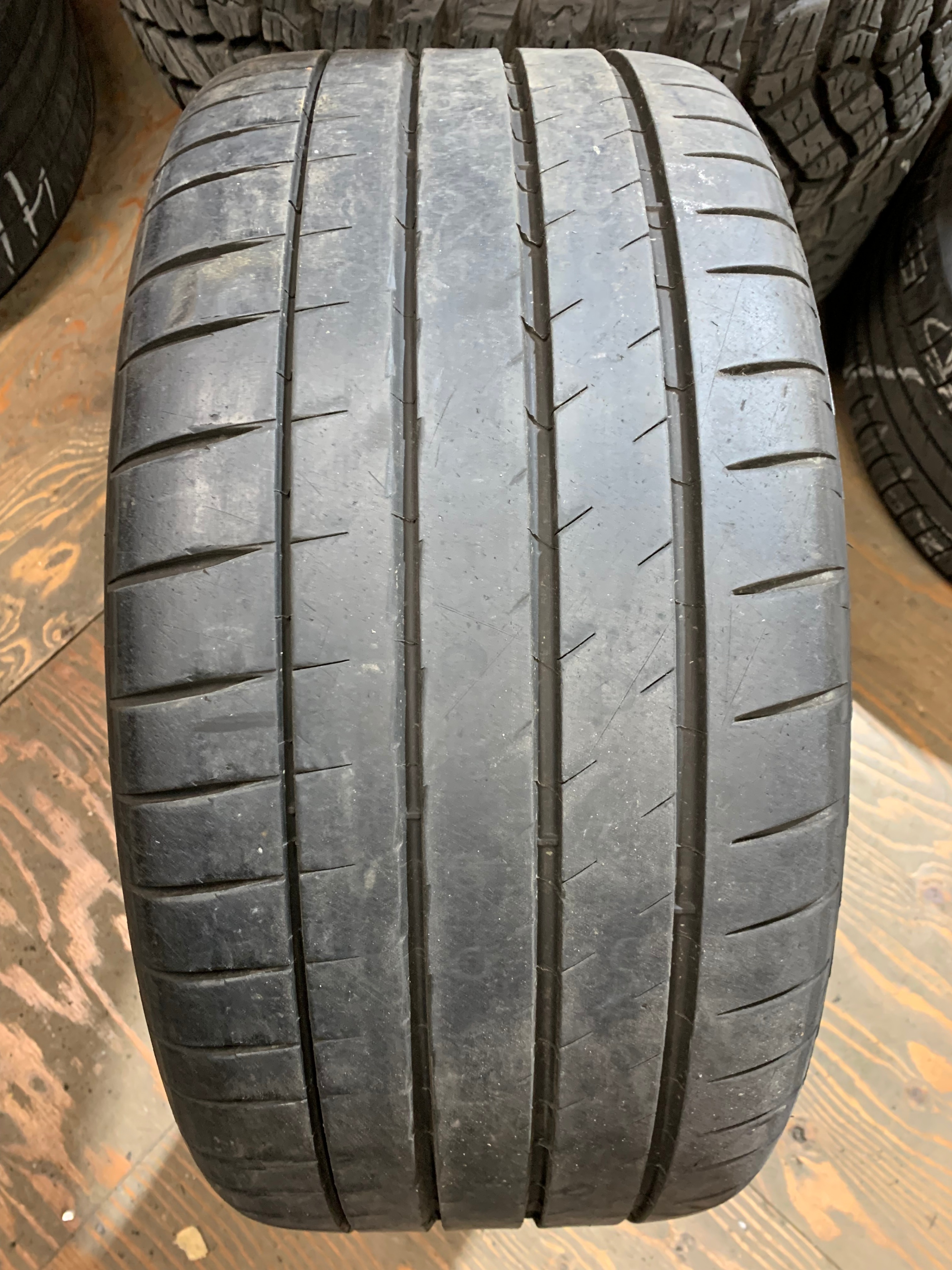 1 x single 255/35/19 96Y Michelin Pilot Sport 4S with over 85%