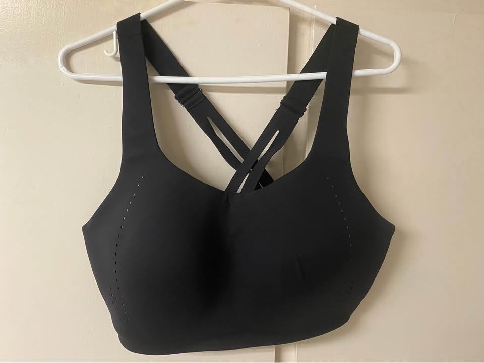 Lulu Lemon 40D bra. Brand new.