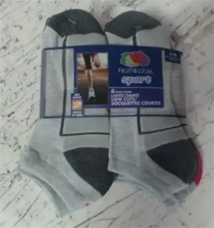KEDS/FRUIT OF THE LOOM/ DR SCHOLL LOW CUT SOCKS -WOMEN/MEN