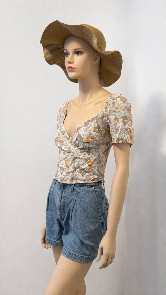 Brand-new GUESS Nevaeh Top