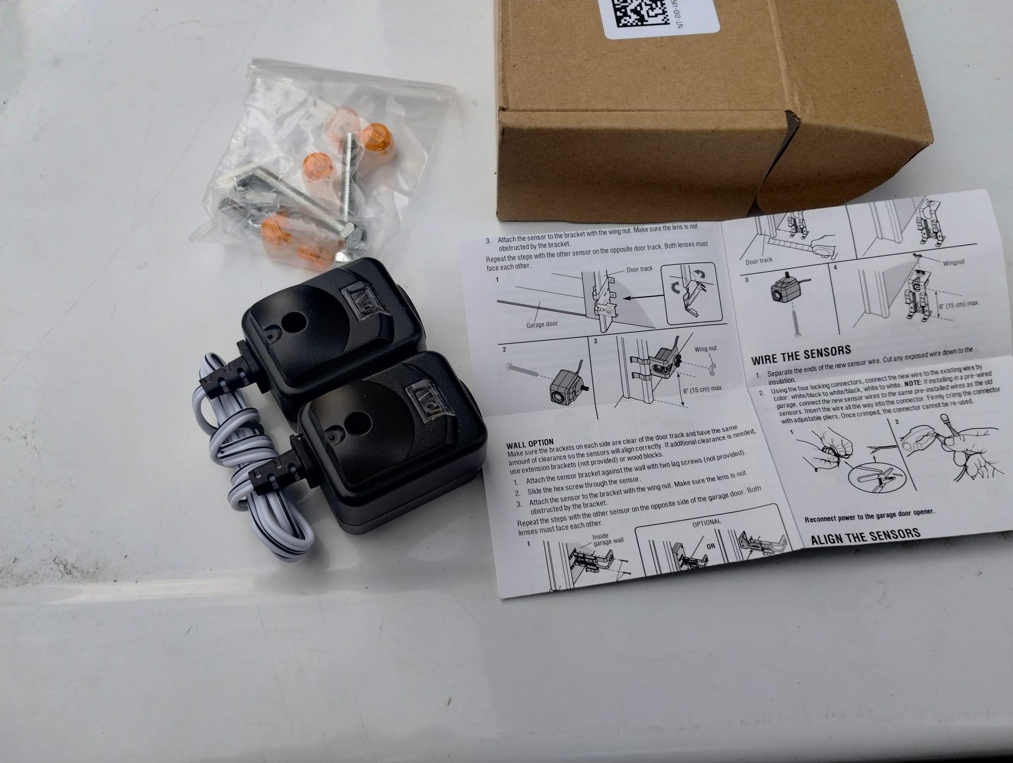 Chamberlain or Craftsman 820CB GARAGE DOOR SAFETY SENSORS - photo 3