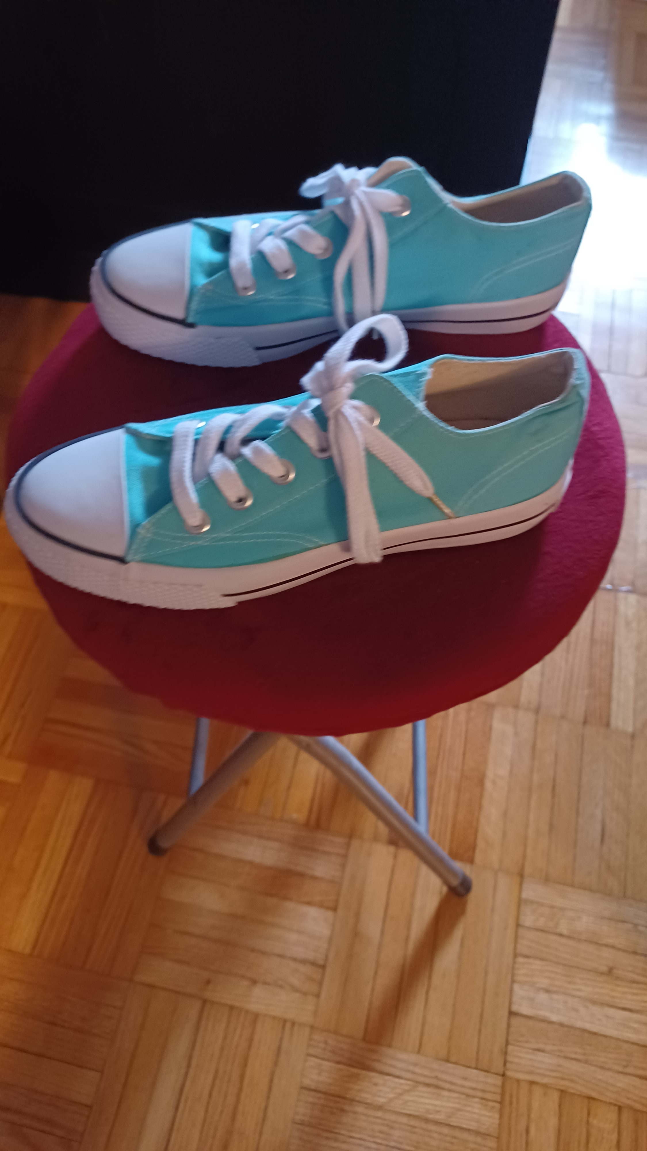 Tiffany Blue Airwalks Running Shoes