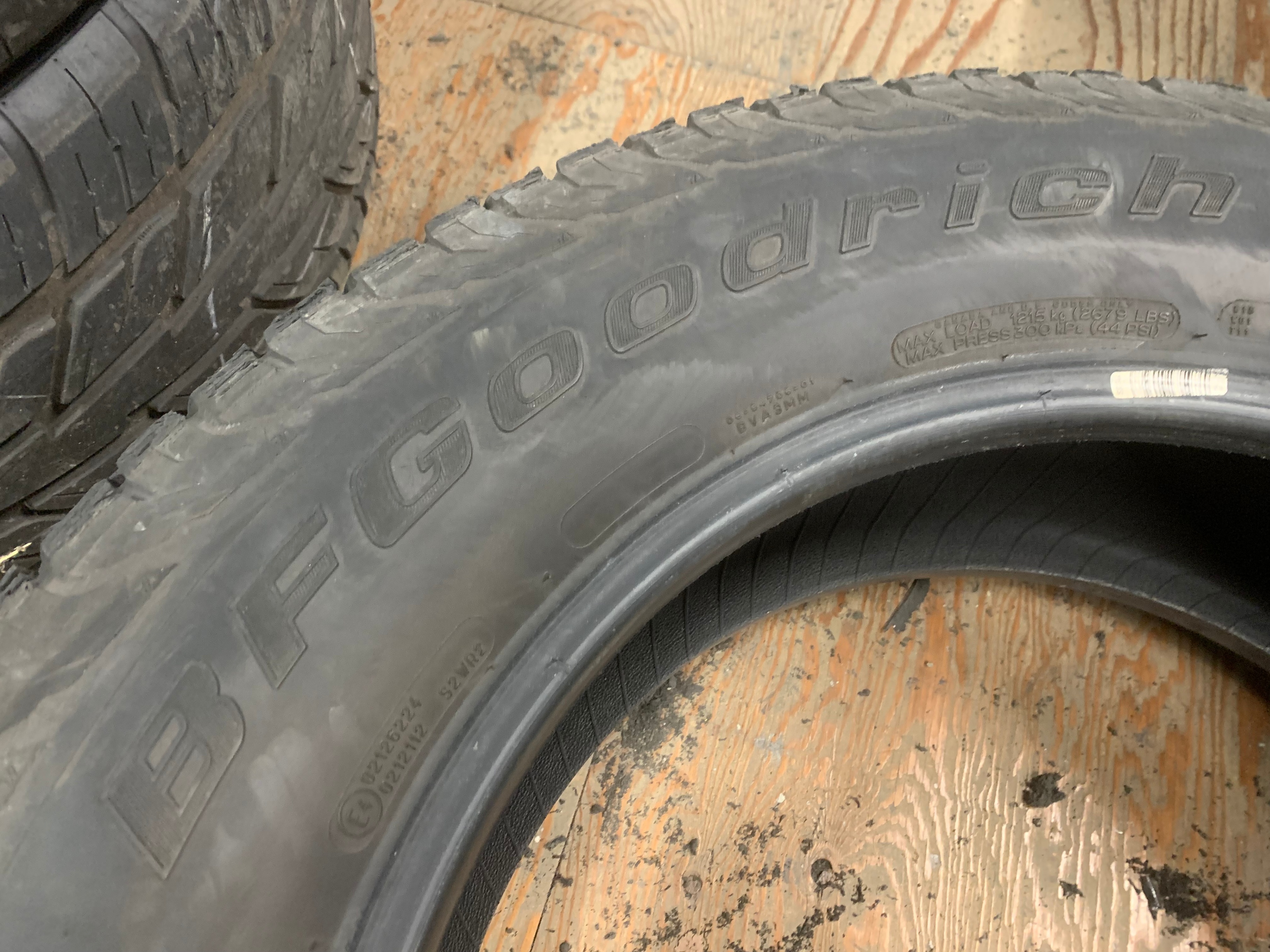 1 X single 275/60/20 M+S BFG Trail-Terrain T/A with 90% tread - photo 4