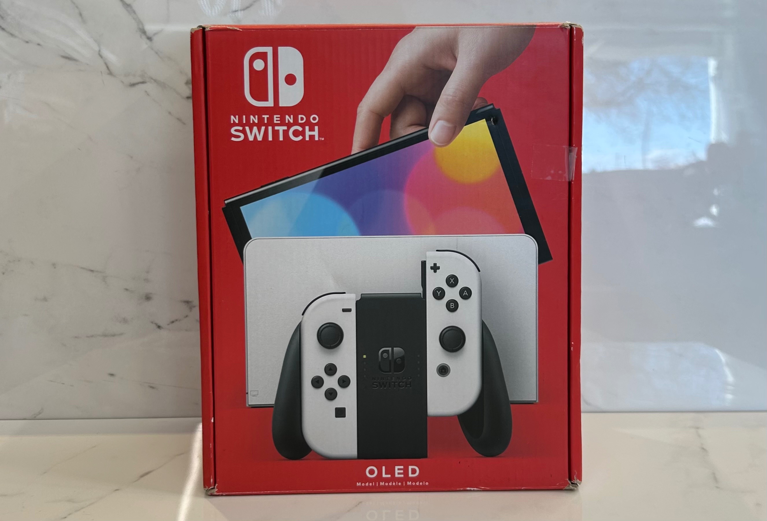 Nintendo Switch OLED - white