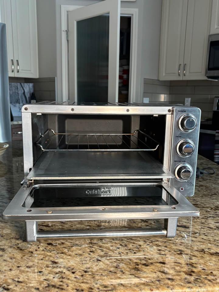 Cuisinart Convection Toaster Oven Broiler — TOB-60N2EC | 1800W - photo 2