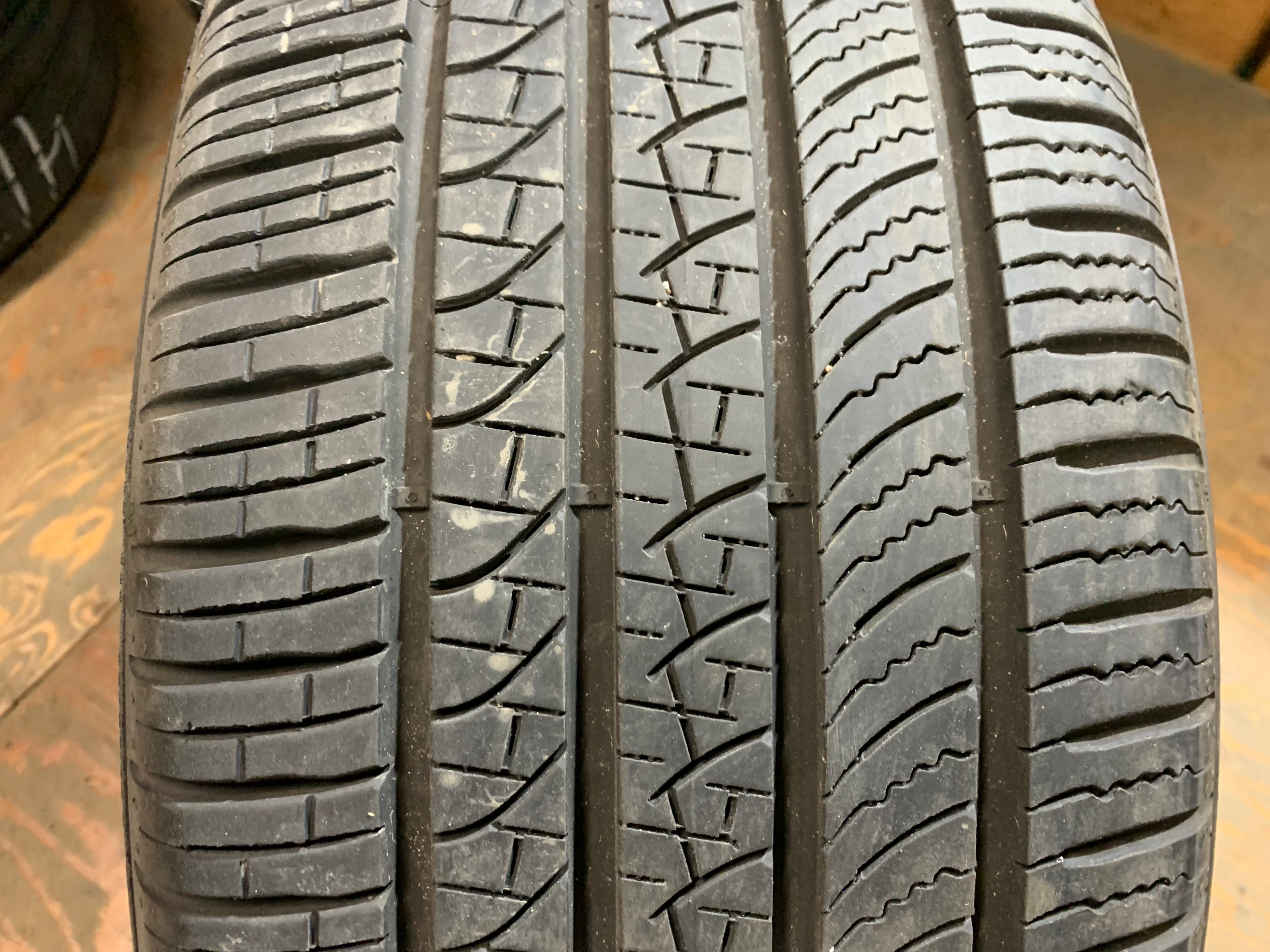 1 x single 245/40/19 98H M+S Pirelli Pzero A/S with 90% tread - photo 2