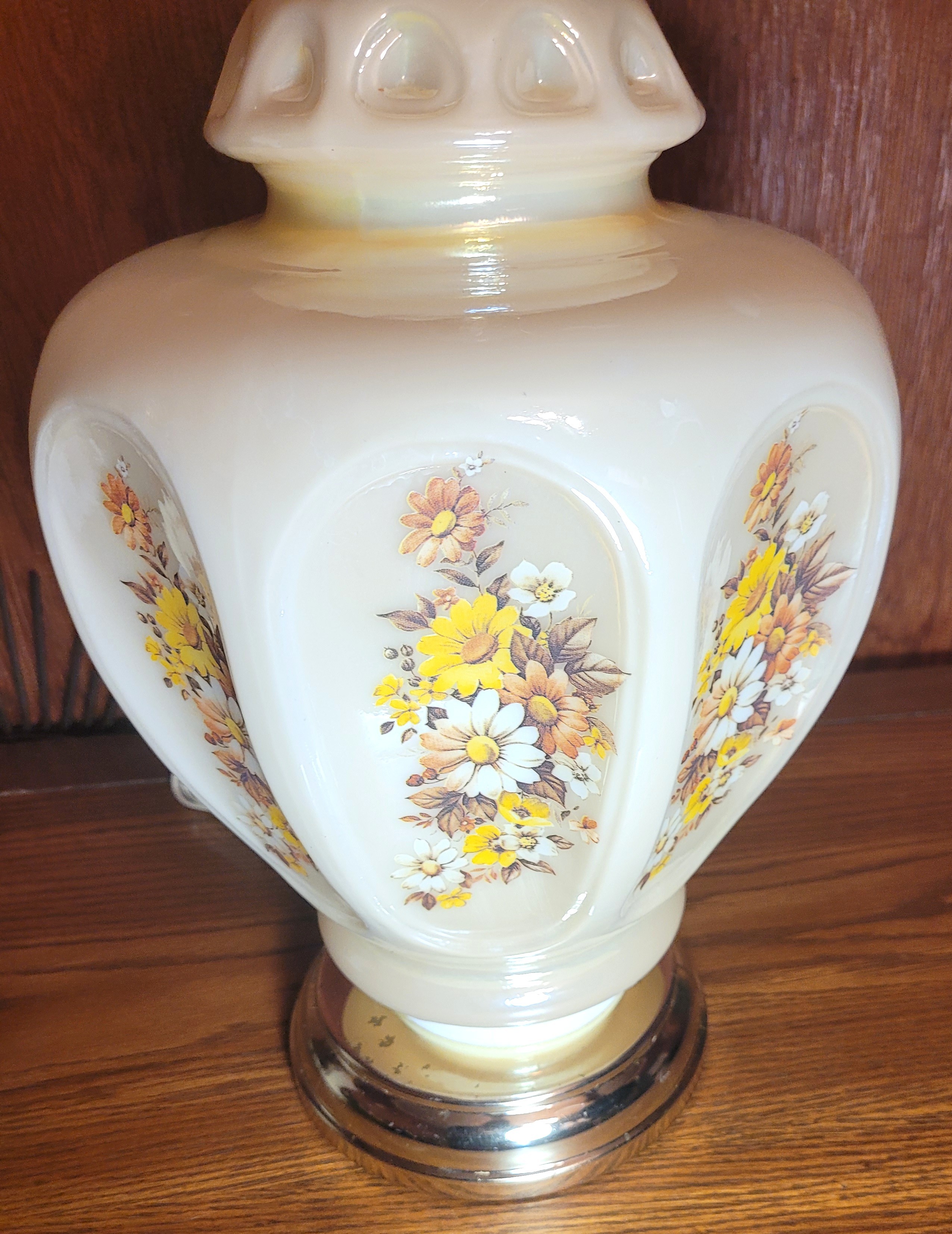 1970s Large 25" Milk Glass Lamp Yellow Daisy Wildflower Floral - photo 2
