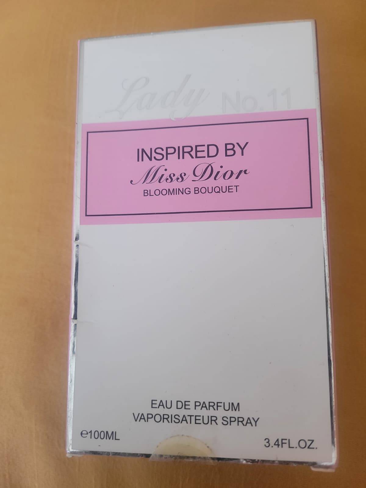 Women perfume - Read description - photo 5