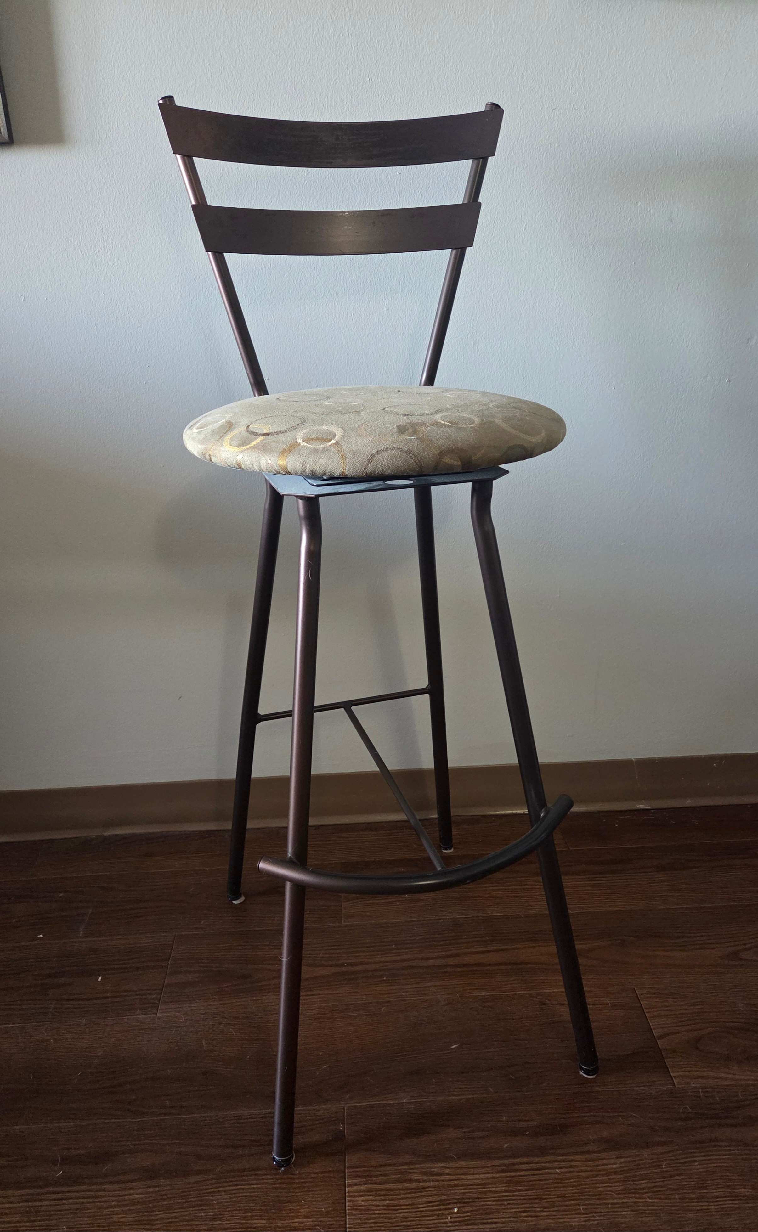 Dining Table -  Bar Style - Round Glass Top - photo 4