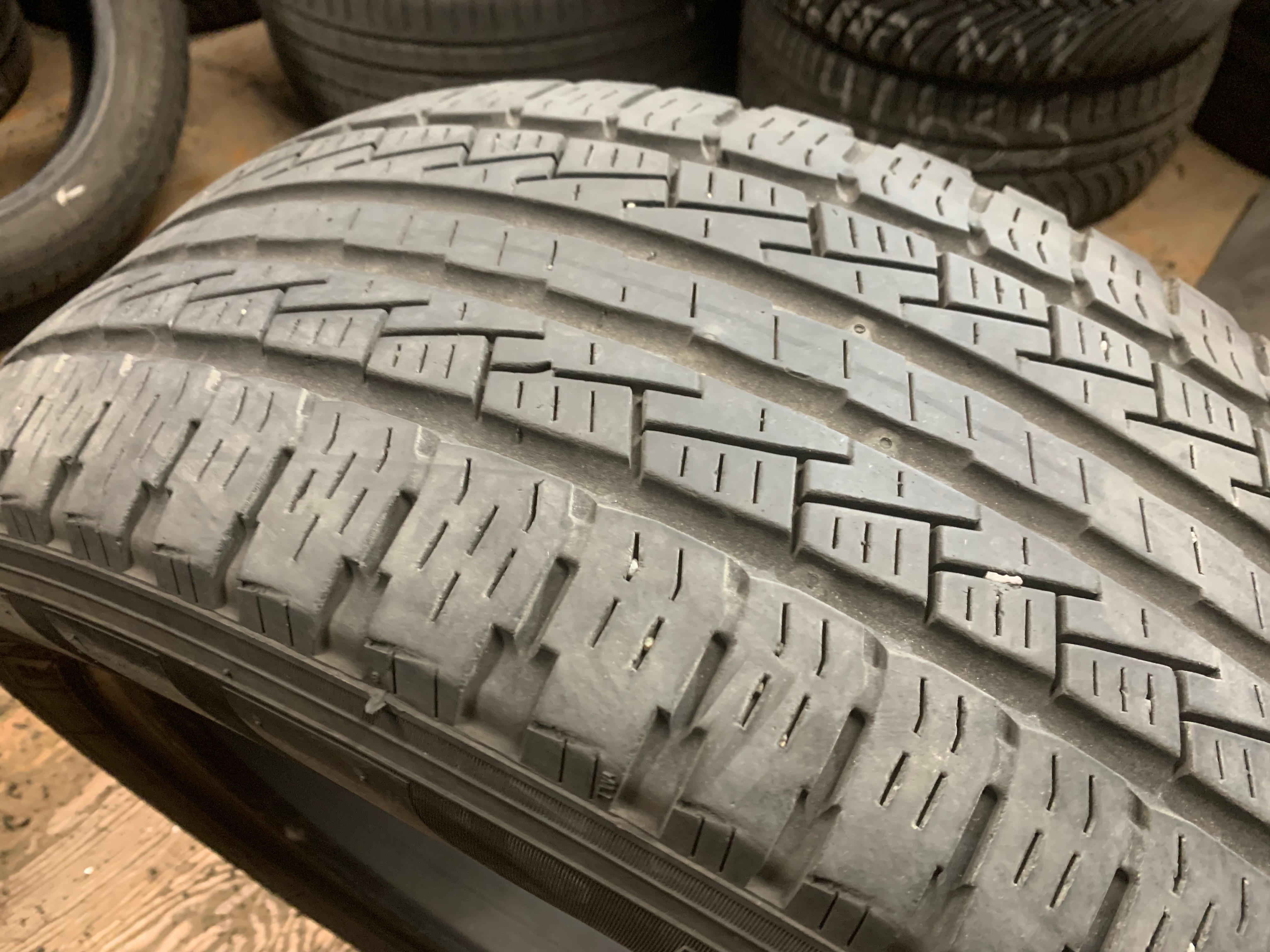 1 X single 245/50/20 M+S Pirelli scorpion STR with 60% tread - photo 4