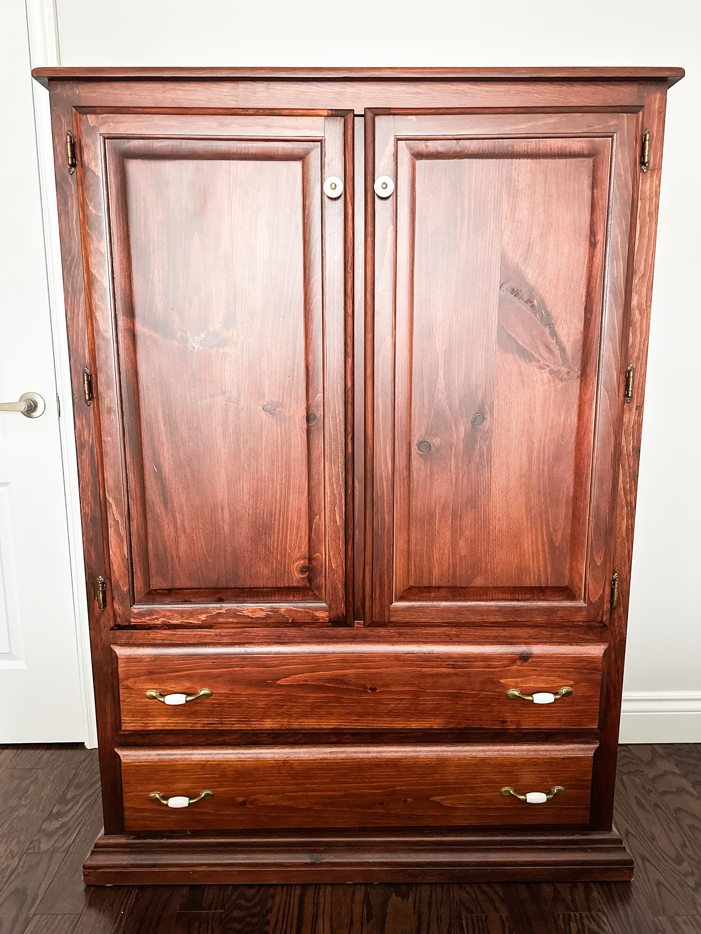 Amish made - Cherry Wood Armoire - photo 2