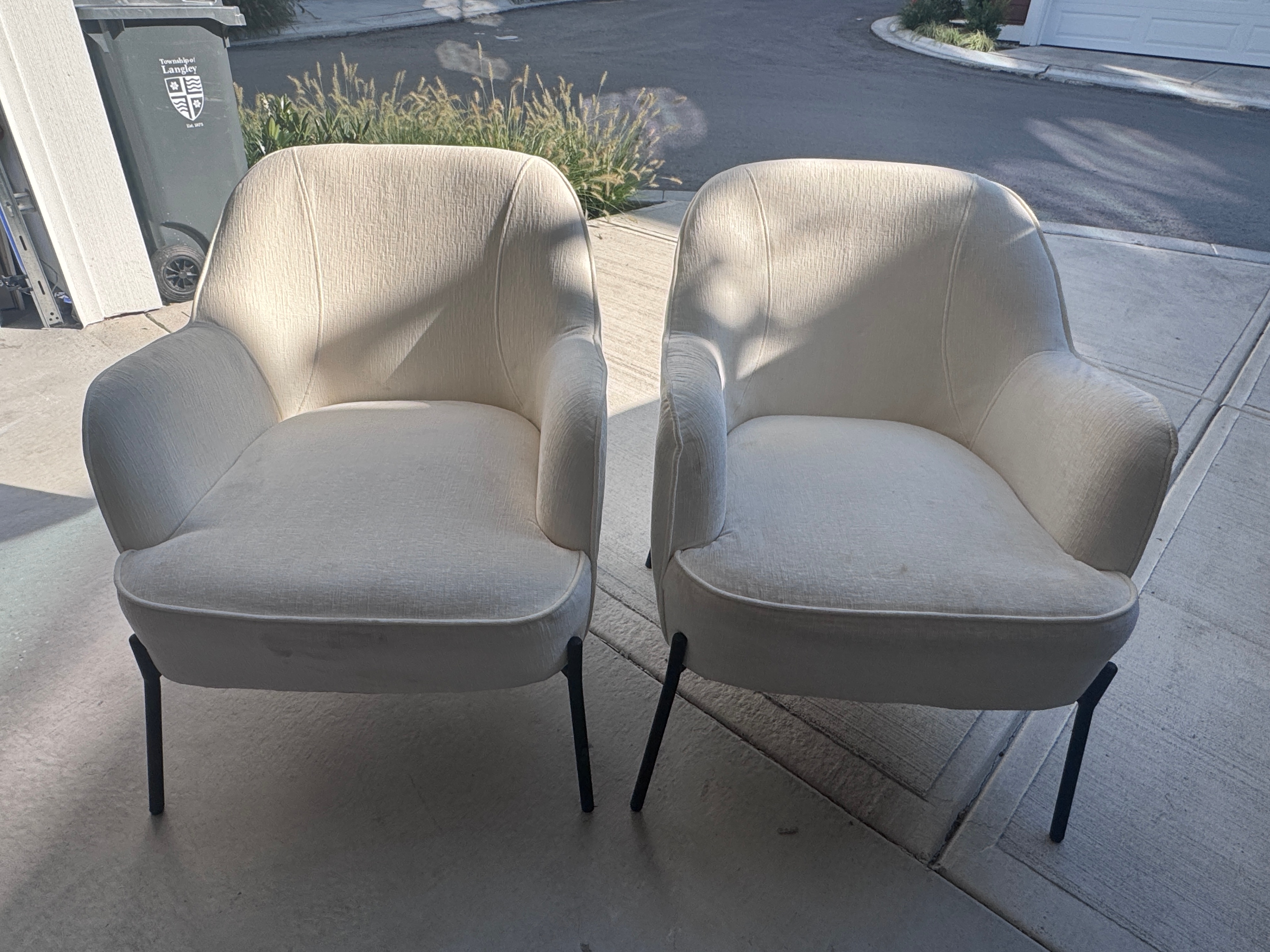 Modern Living Room Chairs (Set of 2) - photo 3
