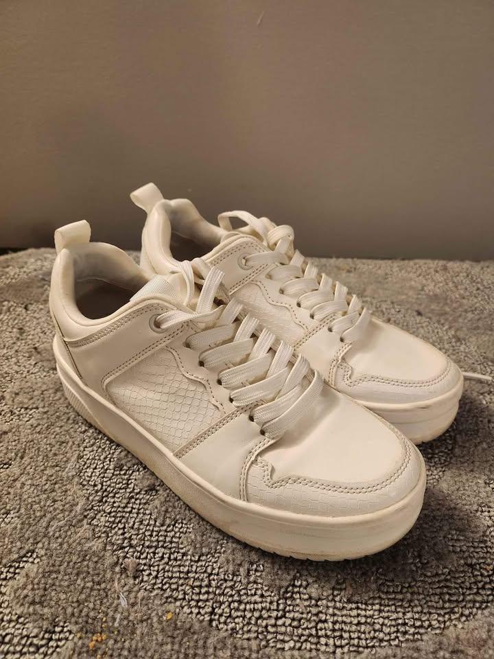 Zara White Sneakers - Size 35 - photo 3
