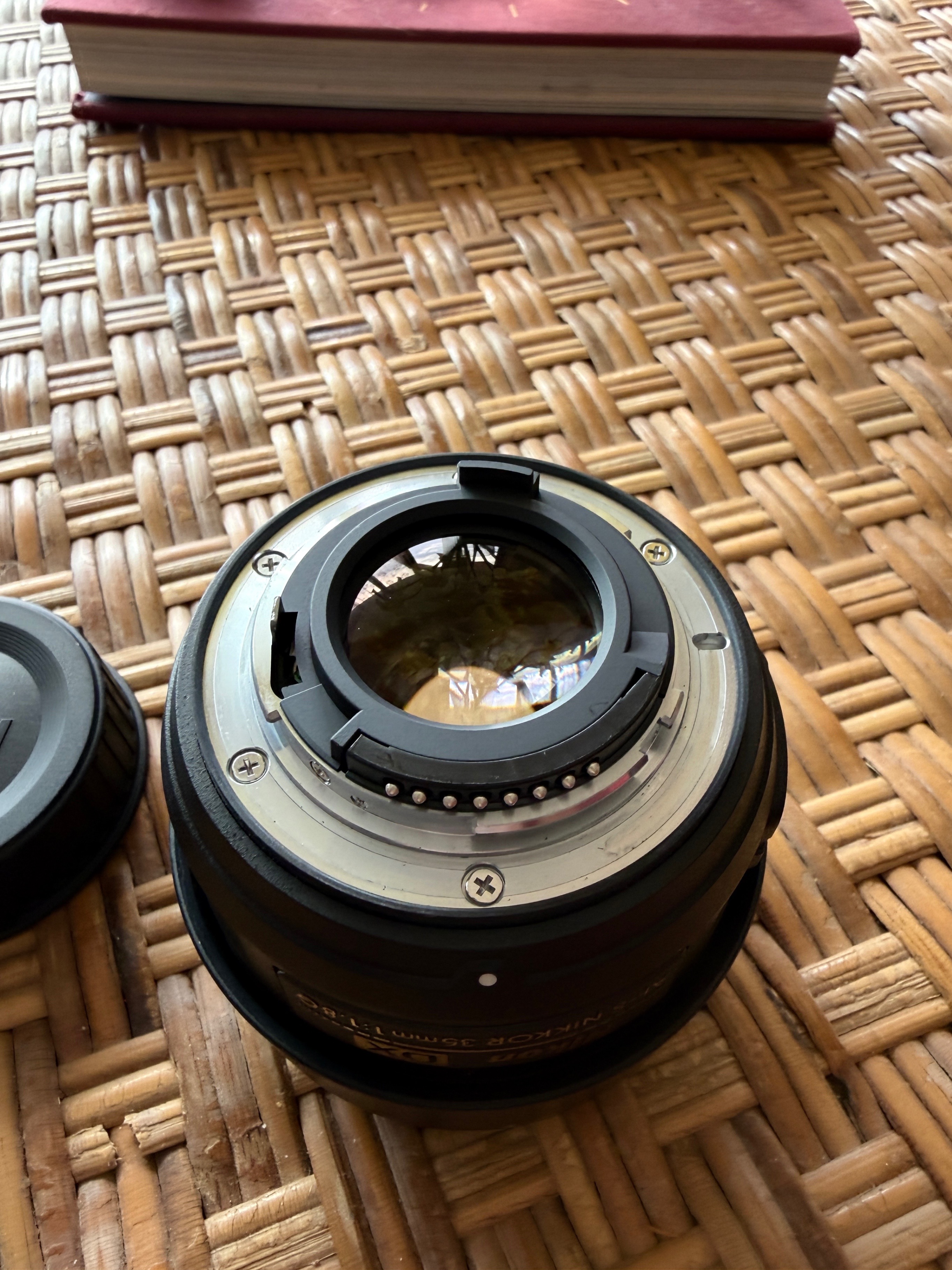 (Mint) Nikon AF-S Nikkor 35mm f/1.8 G DX - photo 3