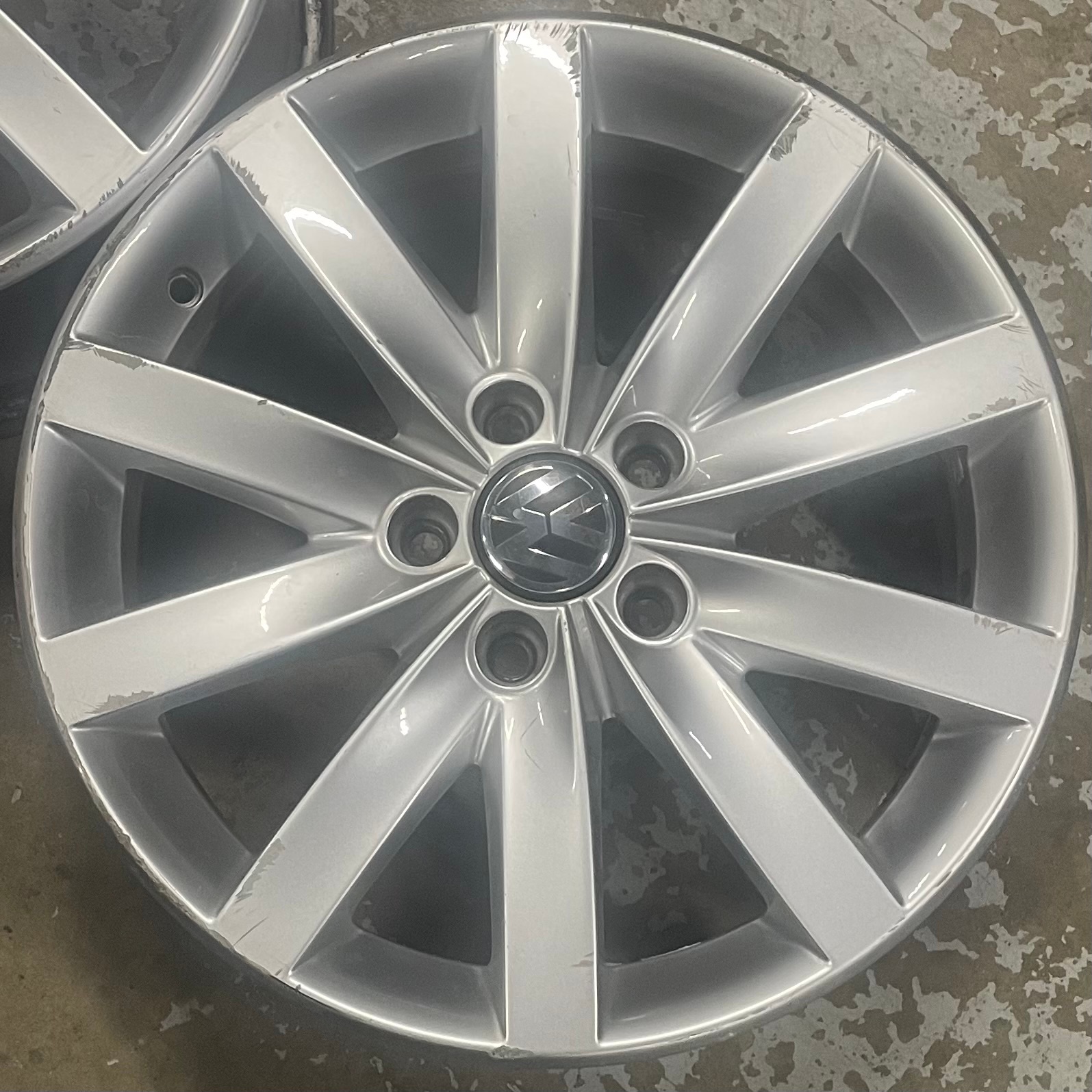 17 INCH VW RIMS